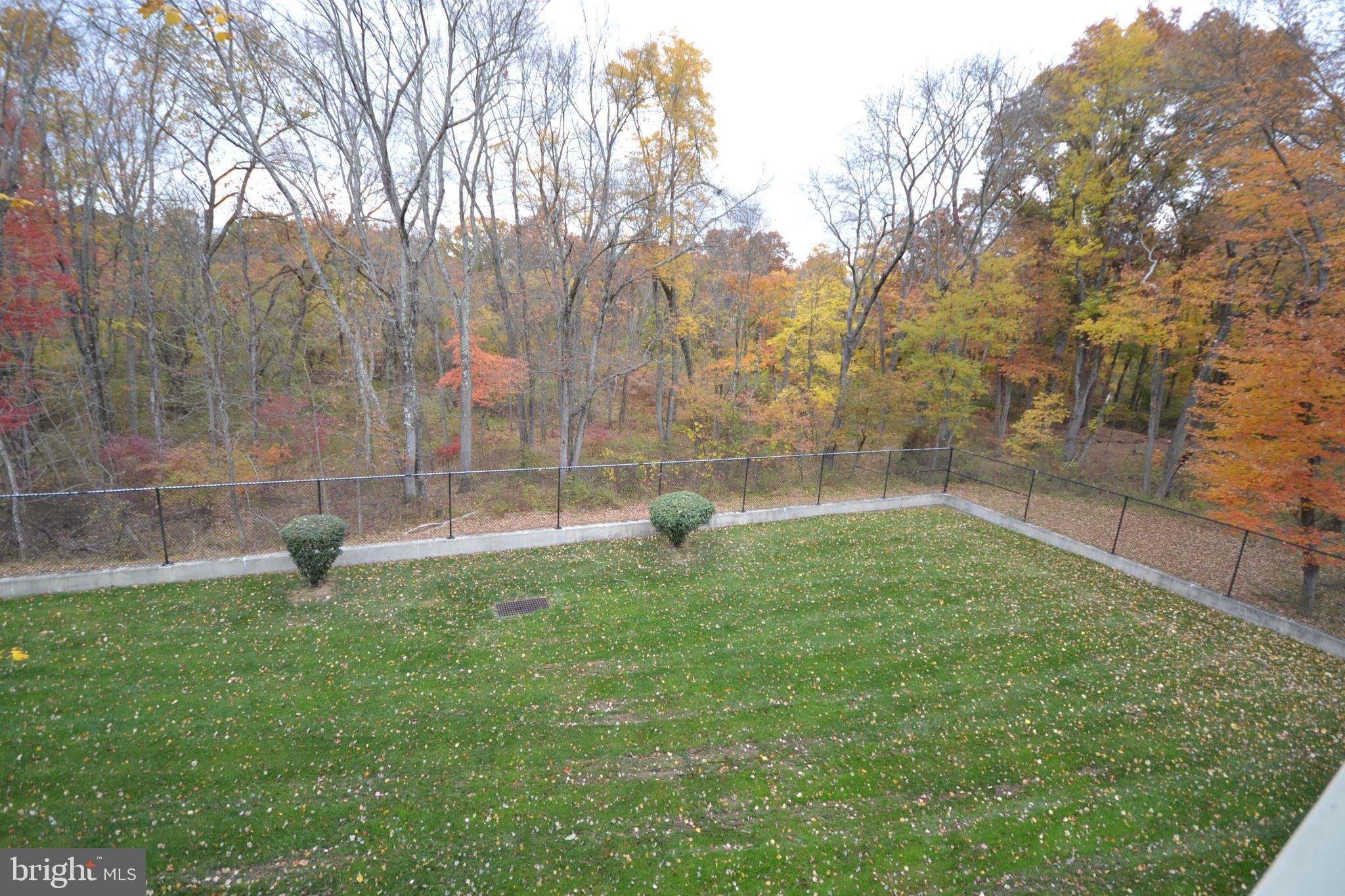 DRESHER WOODS - Residential Lease