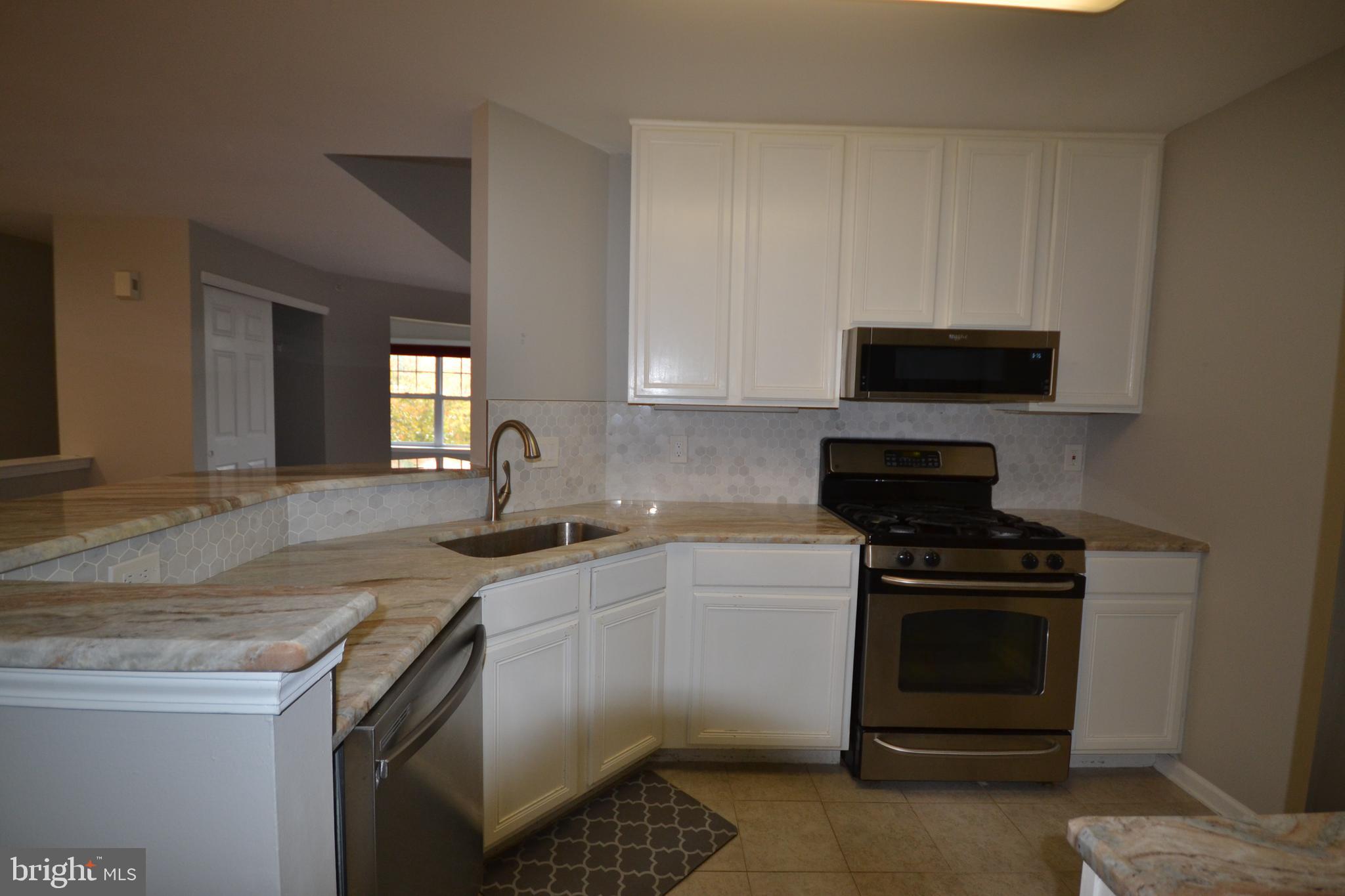 DRESHER WOODS - Residential Lease