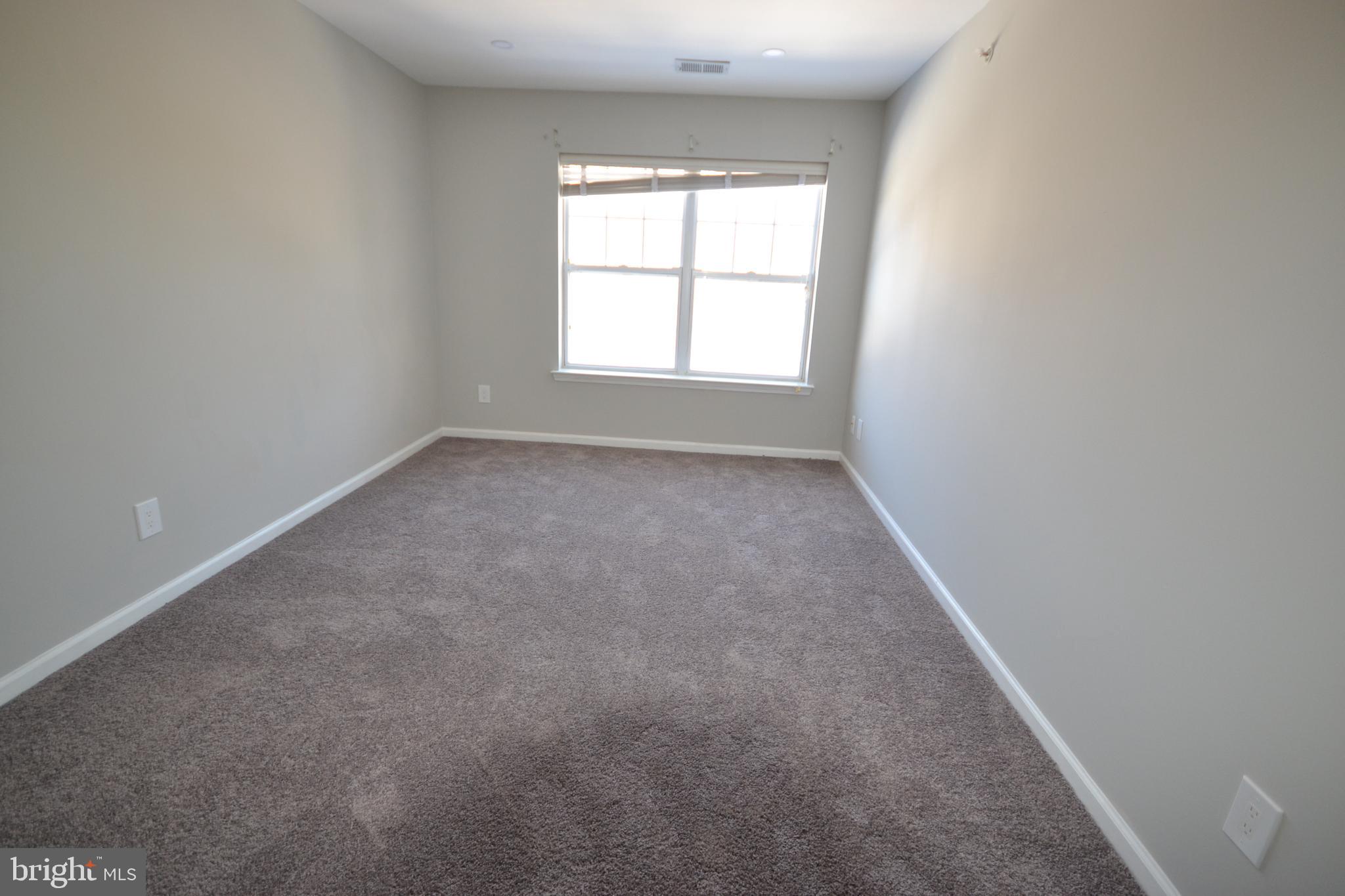 DRESHER WOODS - Residential Lease