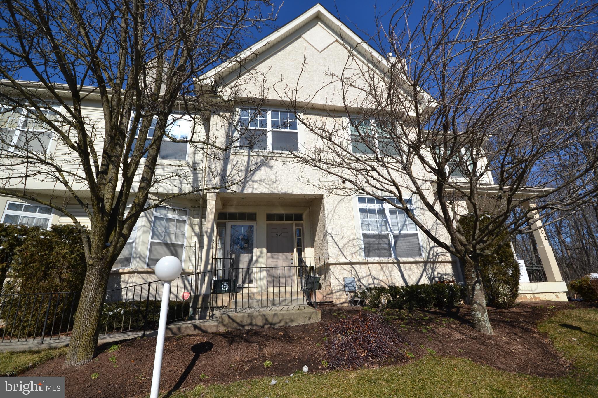 DRESHER WOODS - Residential Lease