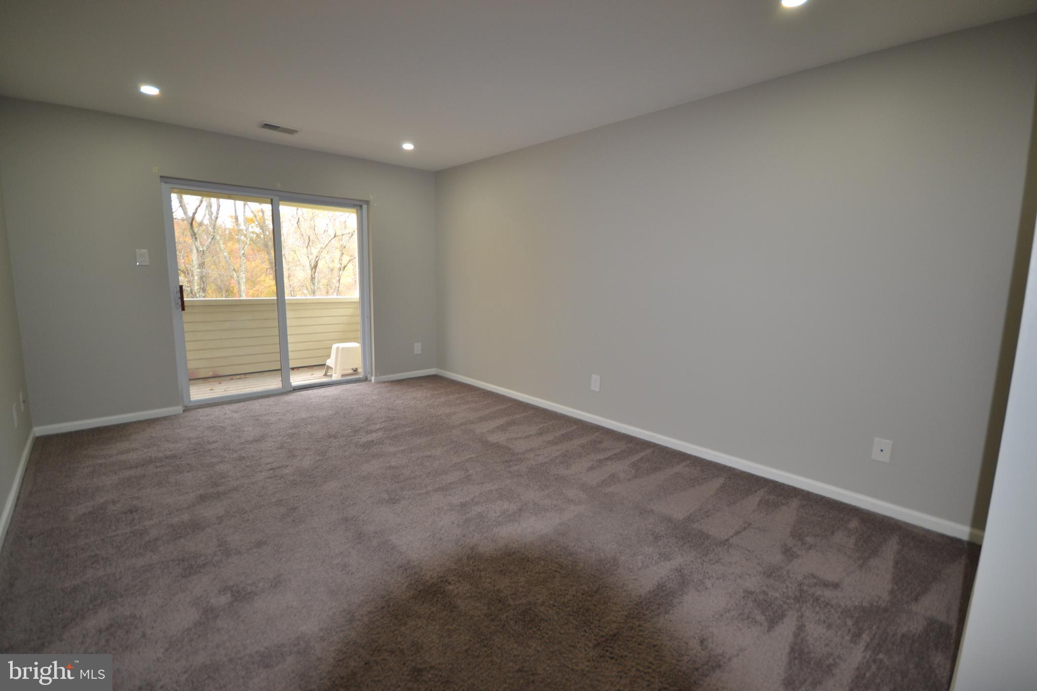 DRESHER WOODS - Residential Lease