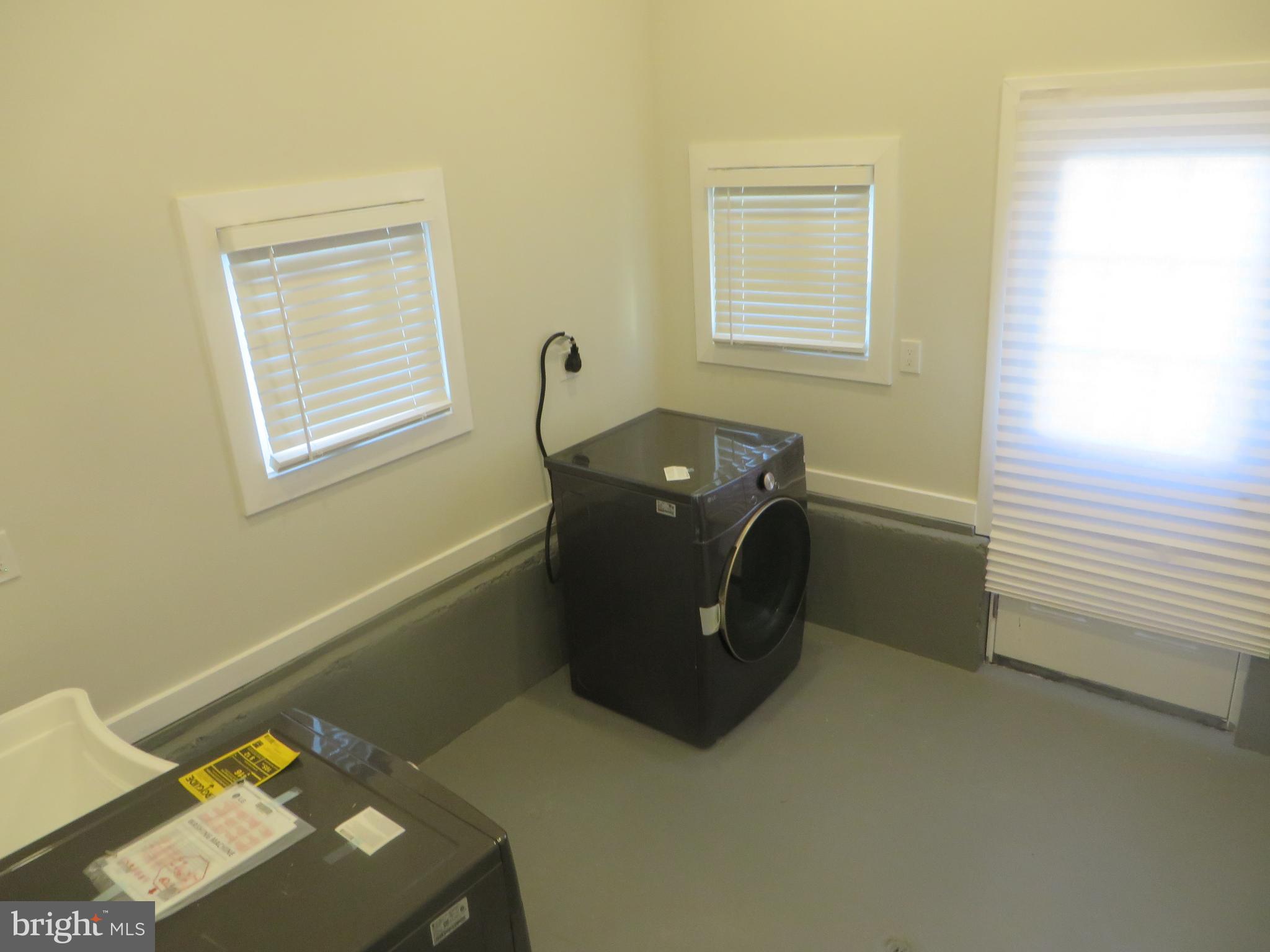 FIVE OAKS ESTATES - Residential