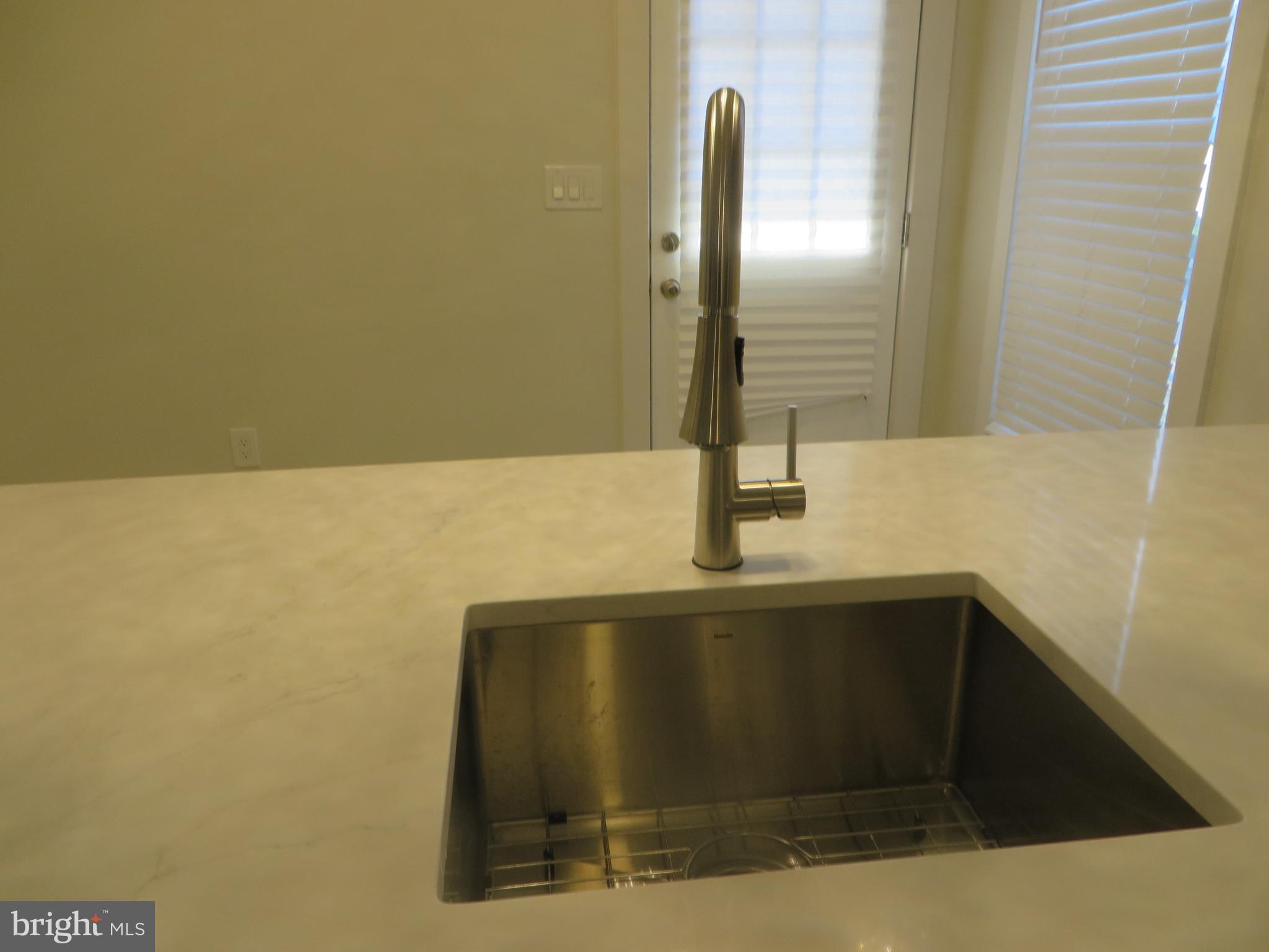 FIVE OAKS ESTATES - Residential