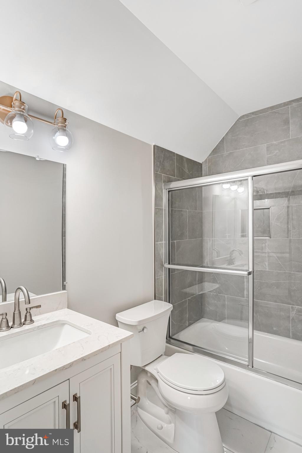 FIVE OAKS ESTATES - Residential