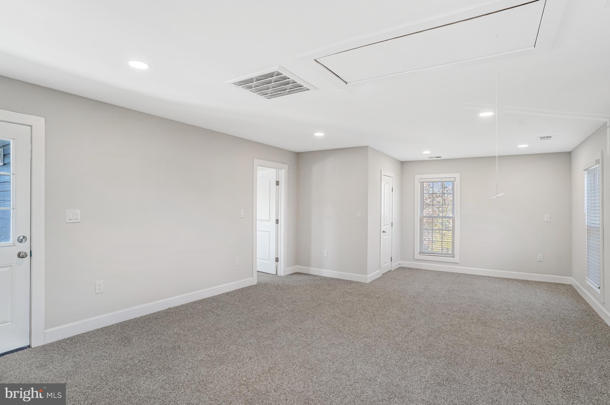 FIVE OAKS ESTATES - Residential