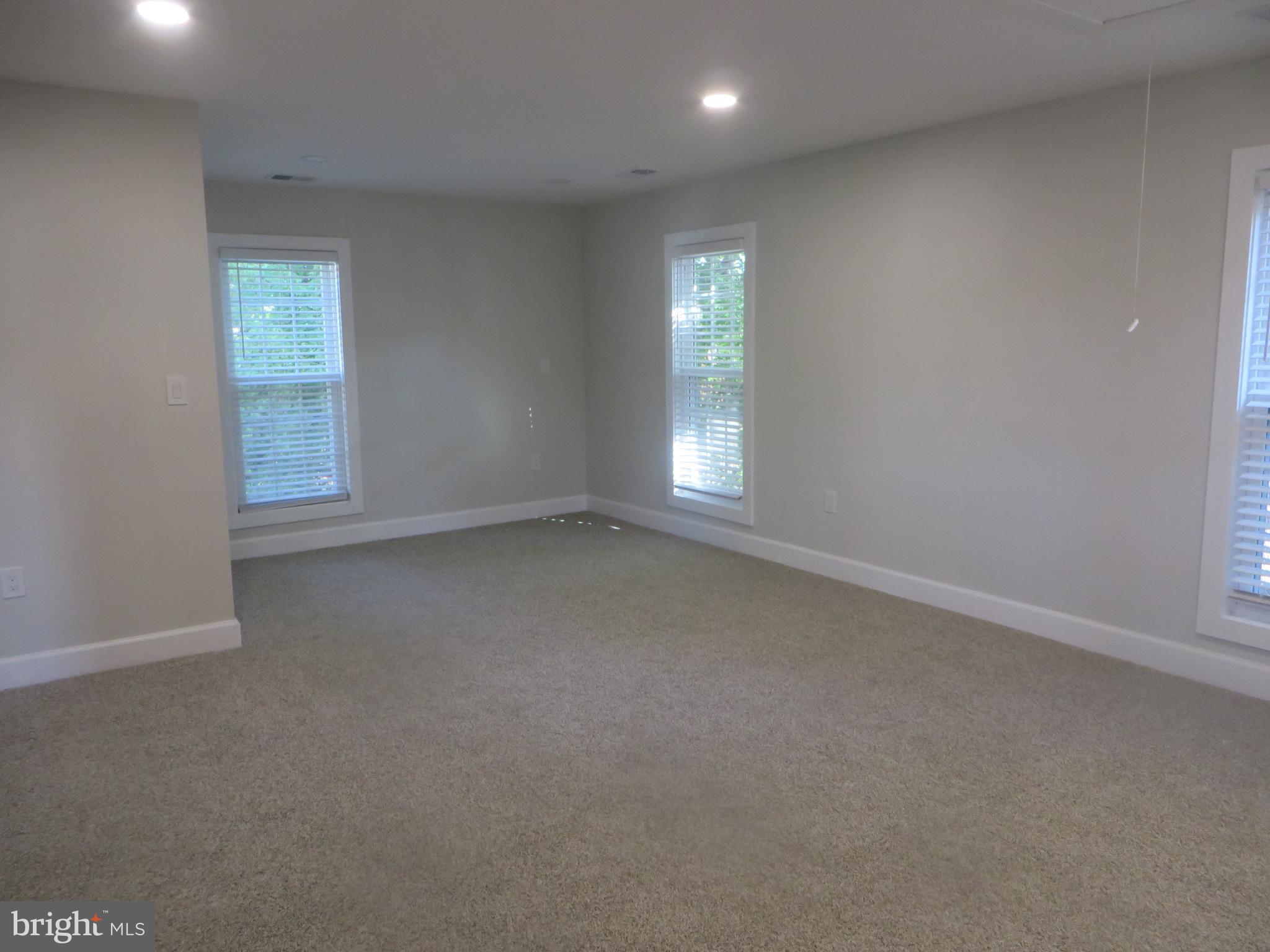 FIVE OAKS ESTATES - Residential