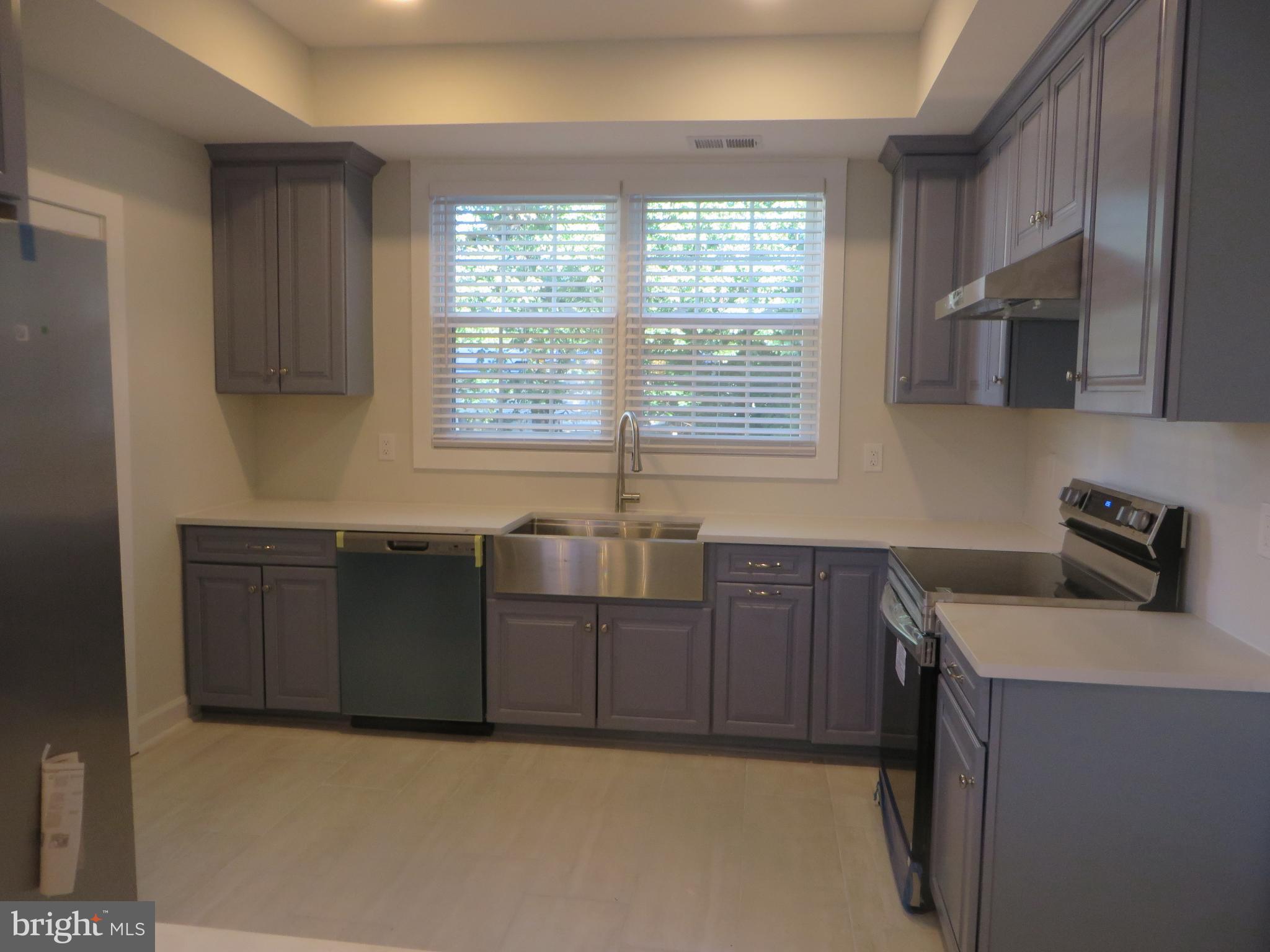 FIVE OAKS ESTATES - Residential