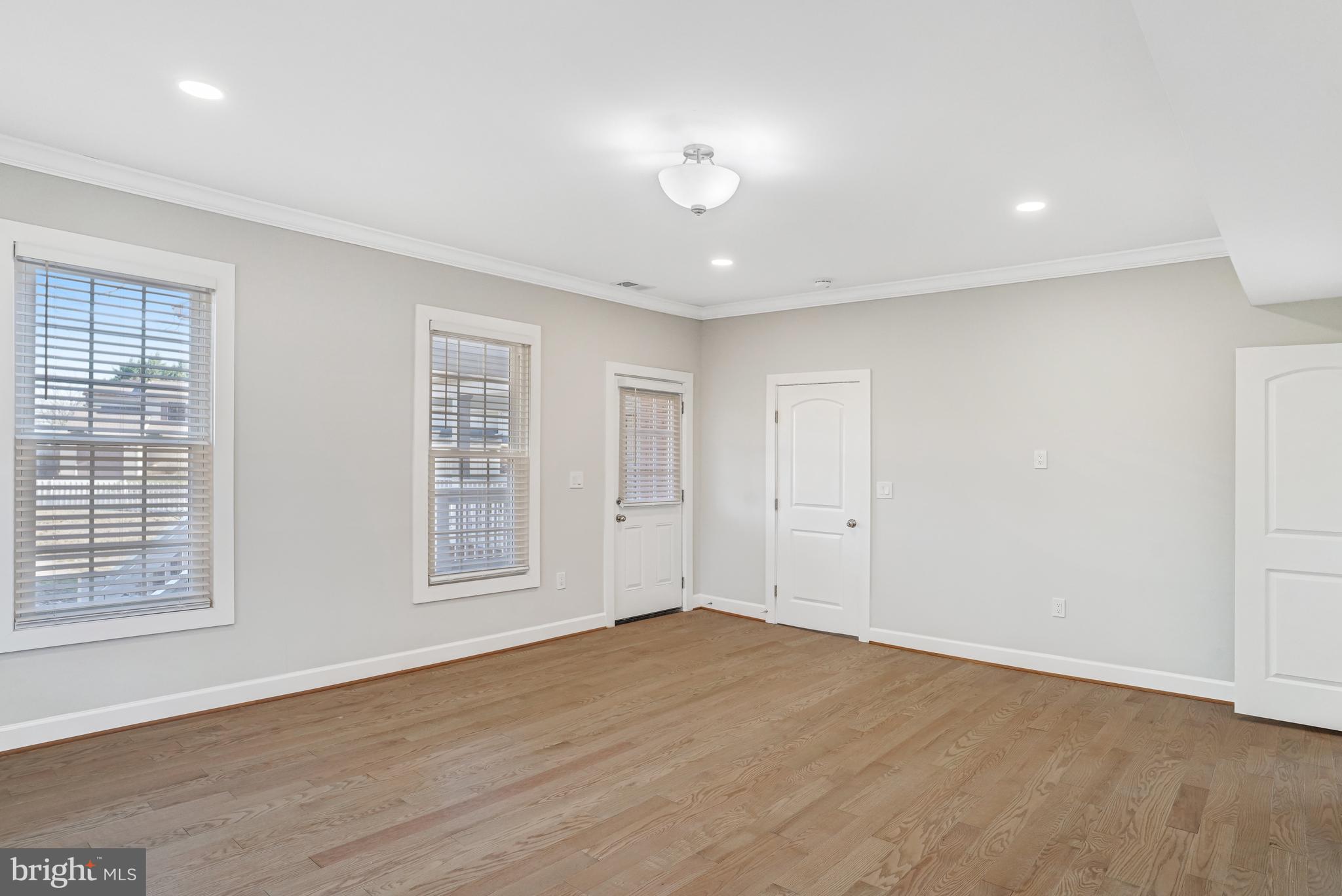 FIVE OAKS ESTATES - Residential