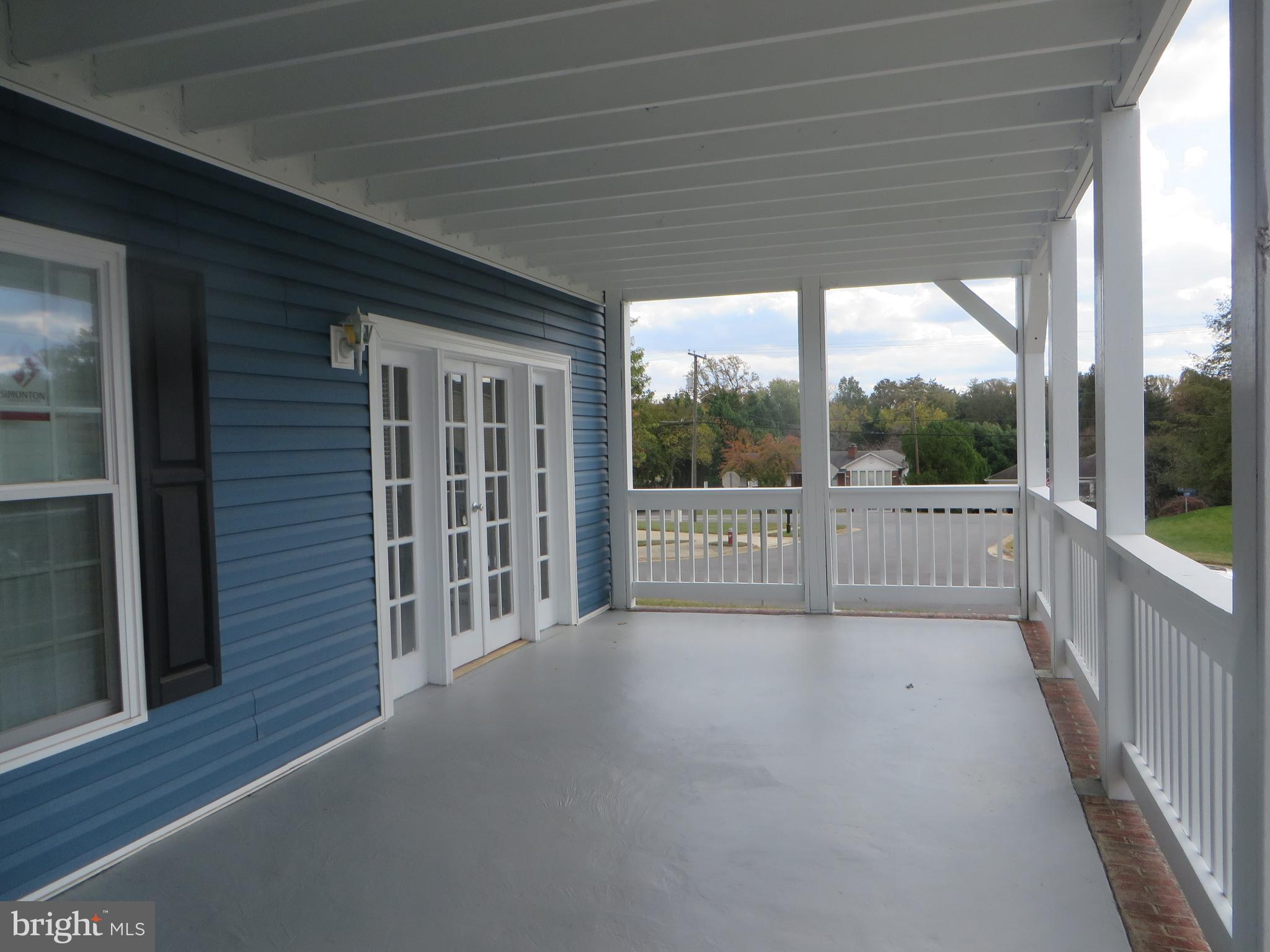 FIVE OAKS ESTATES - Residential