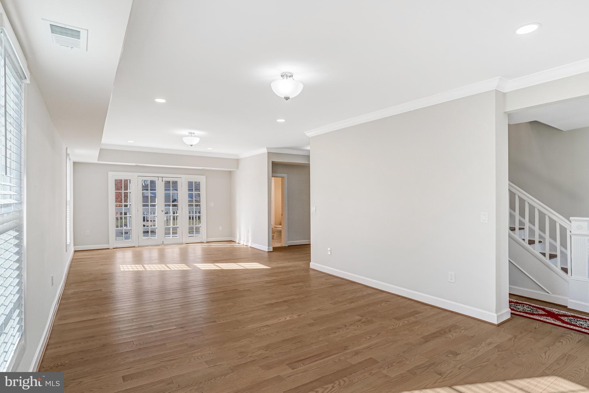 FIVE OAKS ESTATES - Residential