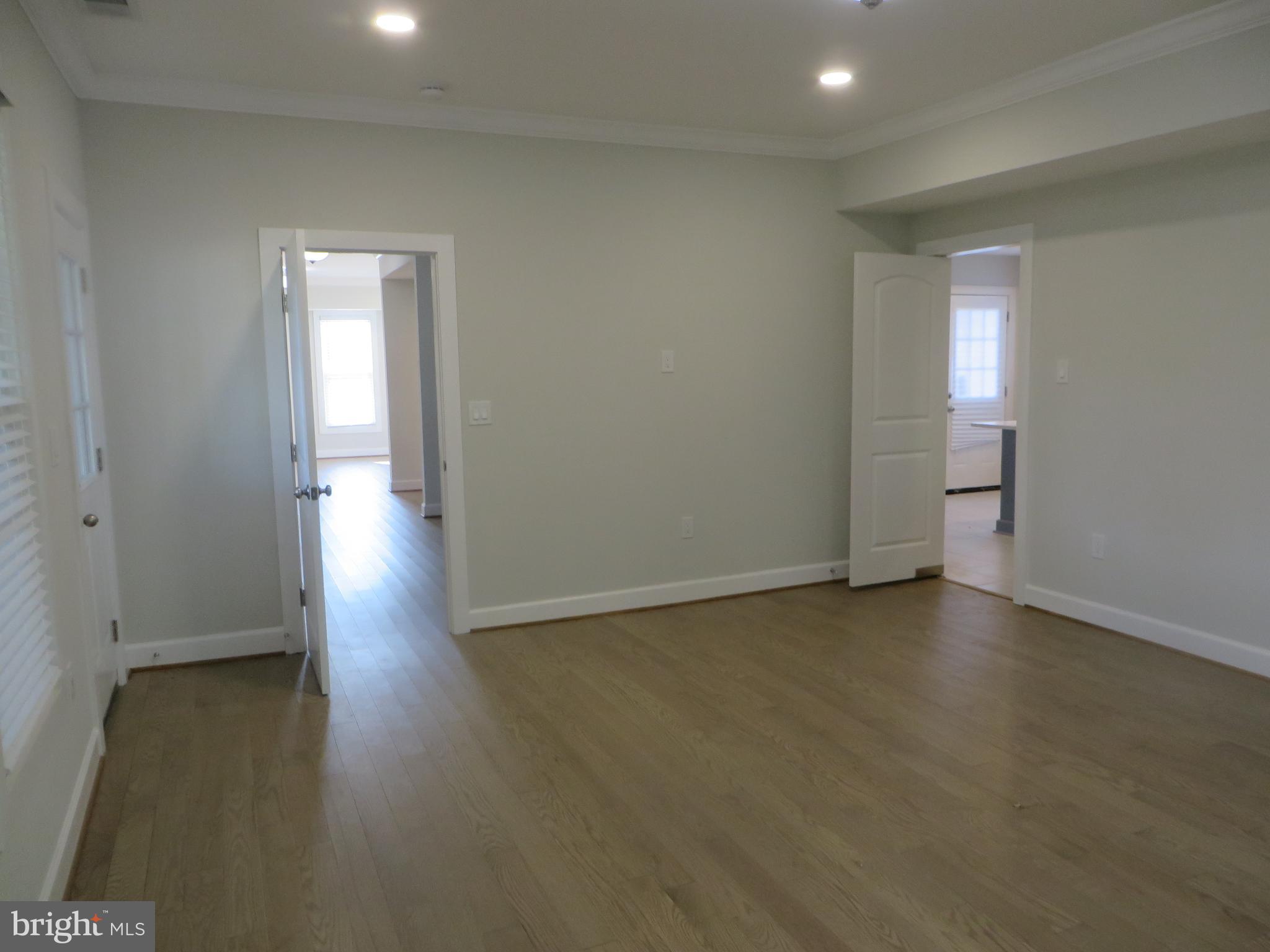 FIVE OAKS ESTATES - Residential