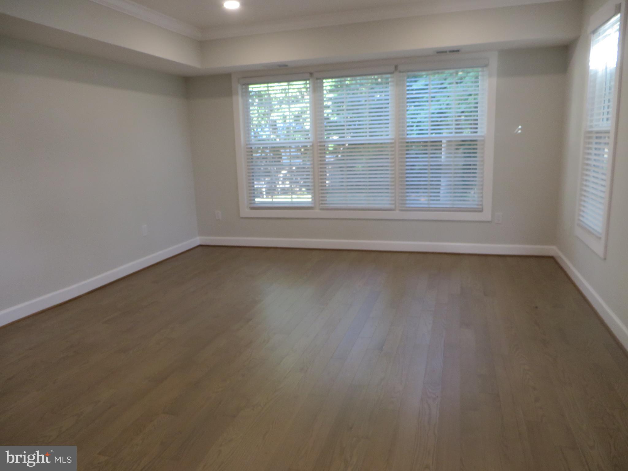 FIVE OAKS ESTATES - Residential