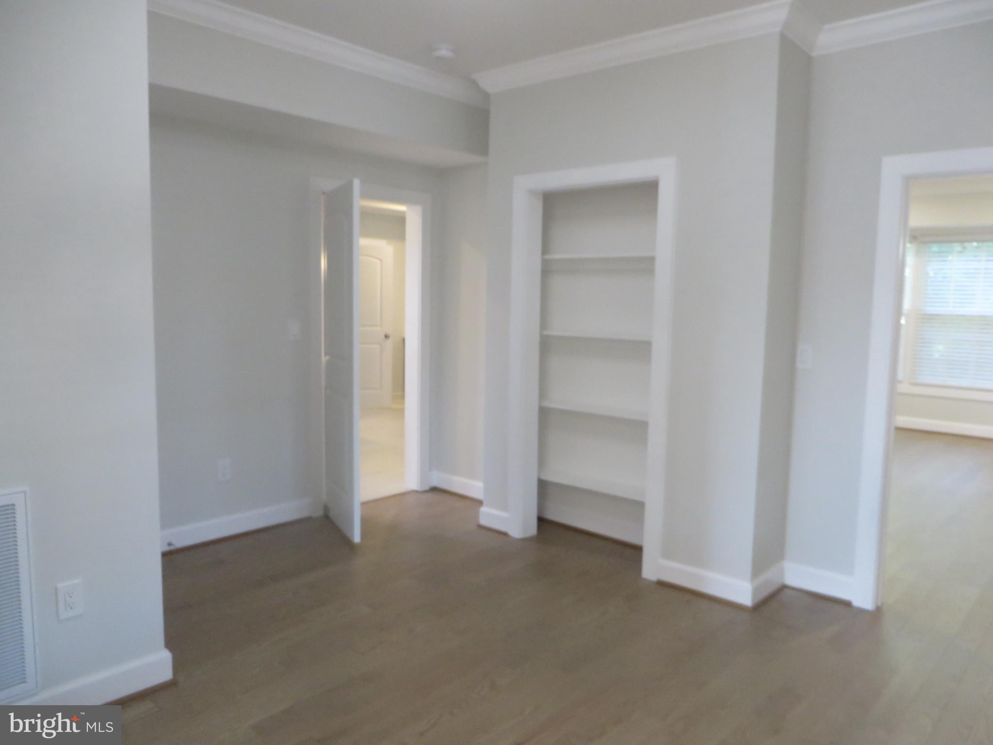 FIVE OAKS ESTATES - Residential