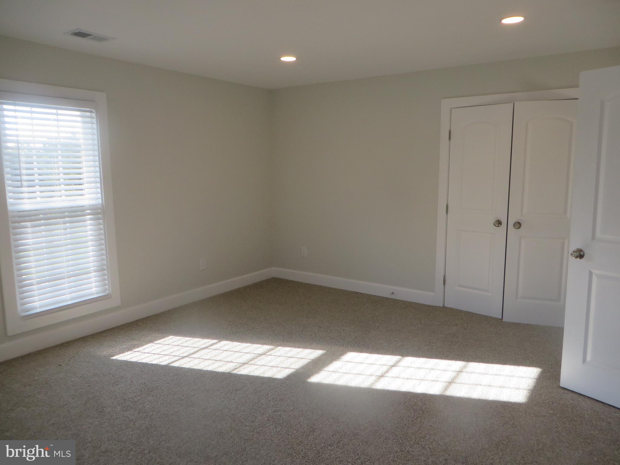 FIVE OAKS ESTATES - Residential