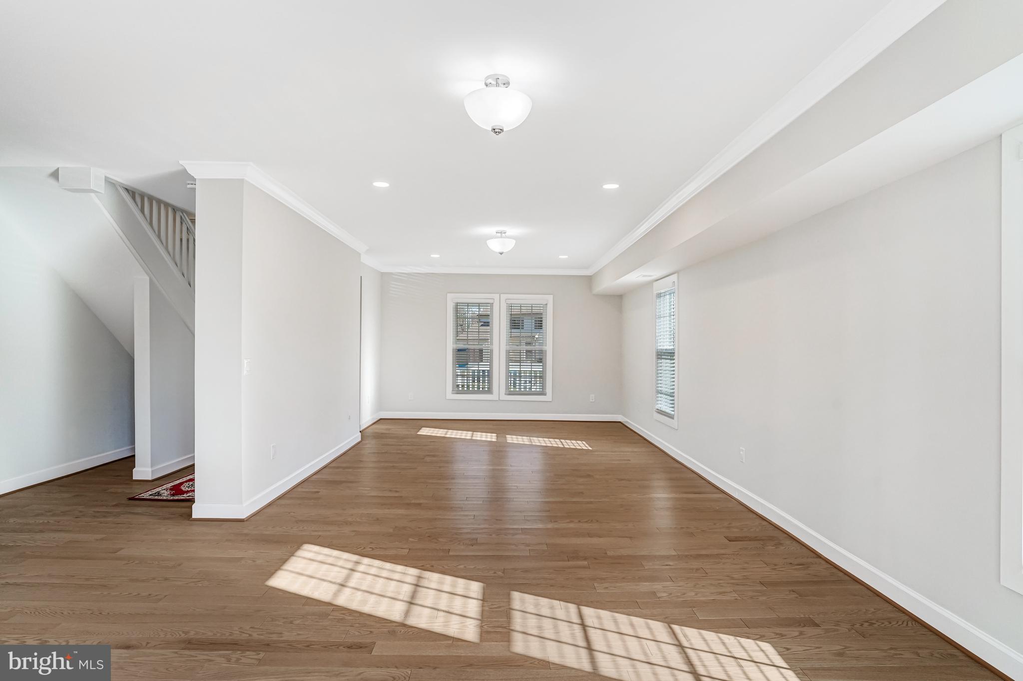 FIVE OAKS ESTATES - Residential