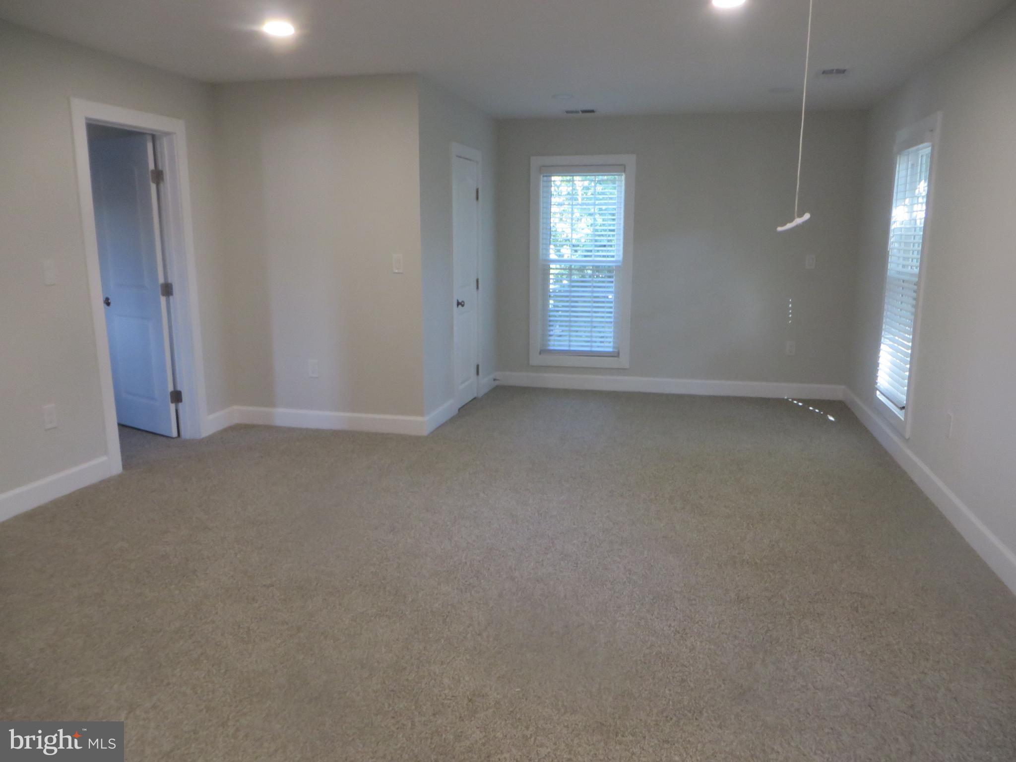 FIVE OAKS ESTATES - Residential