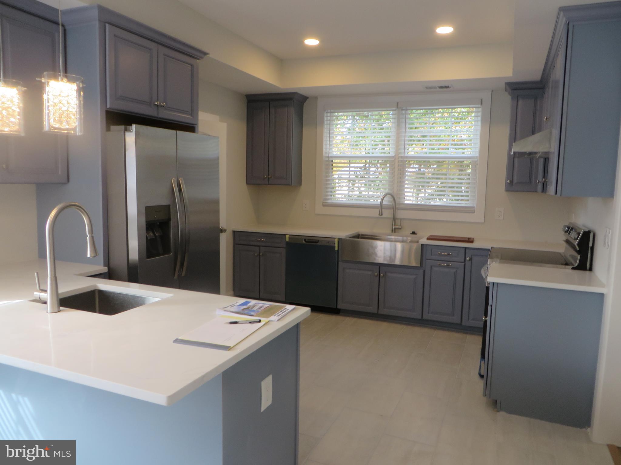 FIVE OAKS ESTATES - Residential