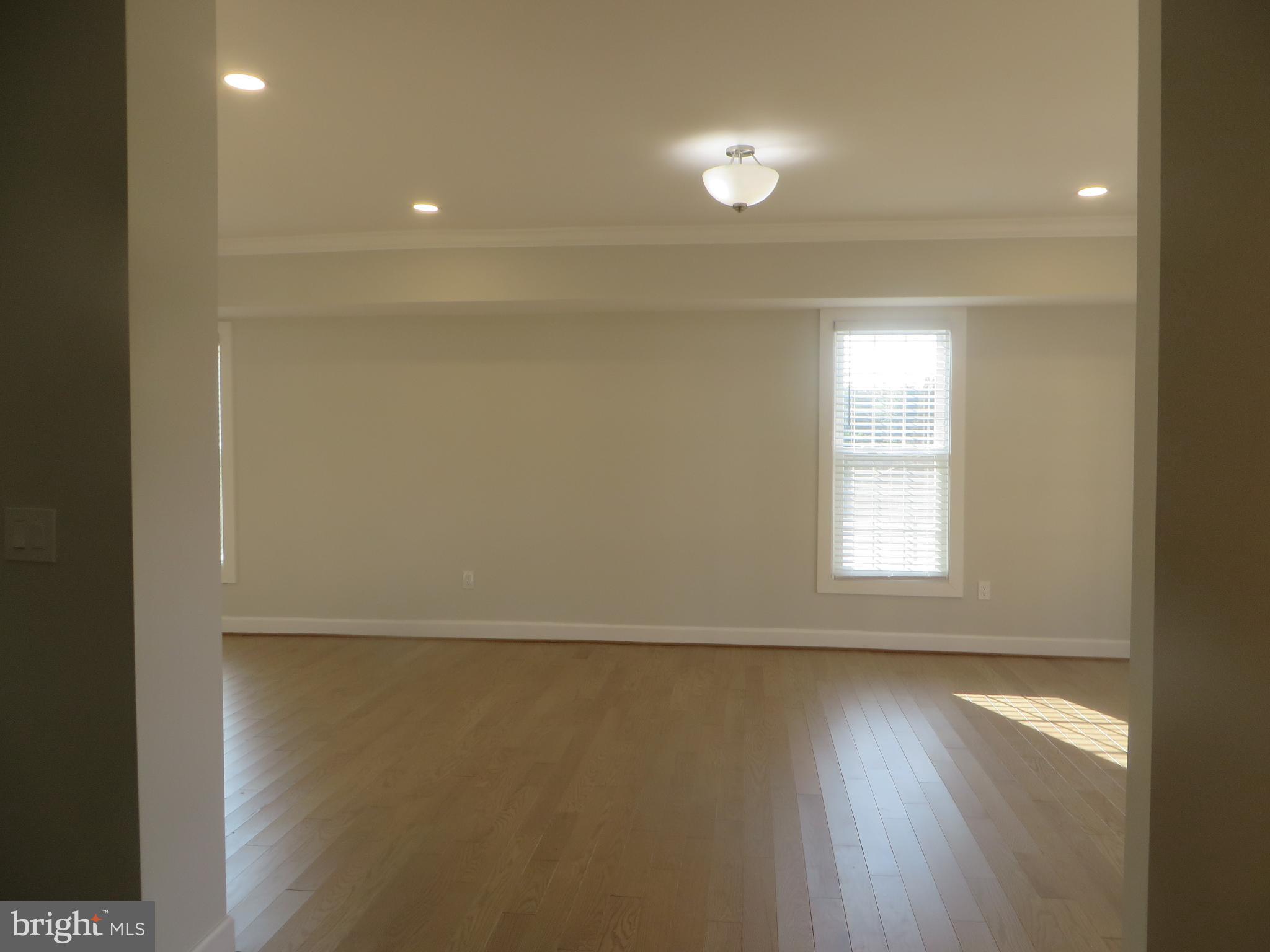 FIVE OAKS ESTATES - Residential