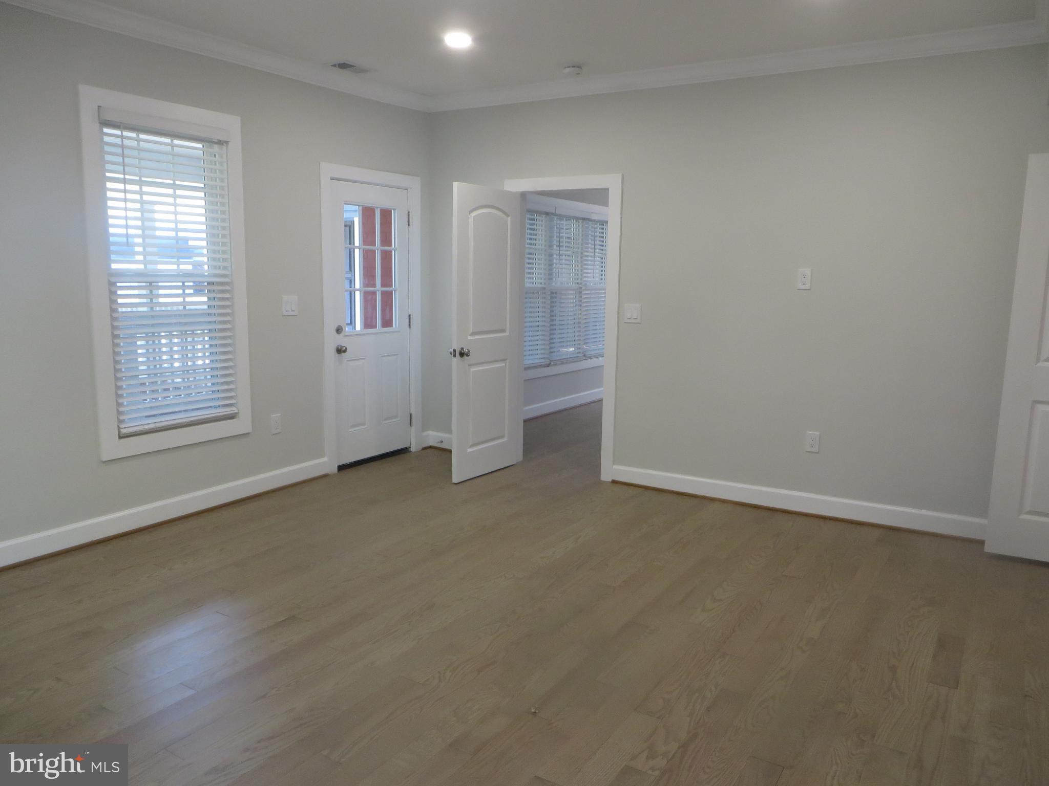 FIVE OAKS ESTATES - Residential