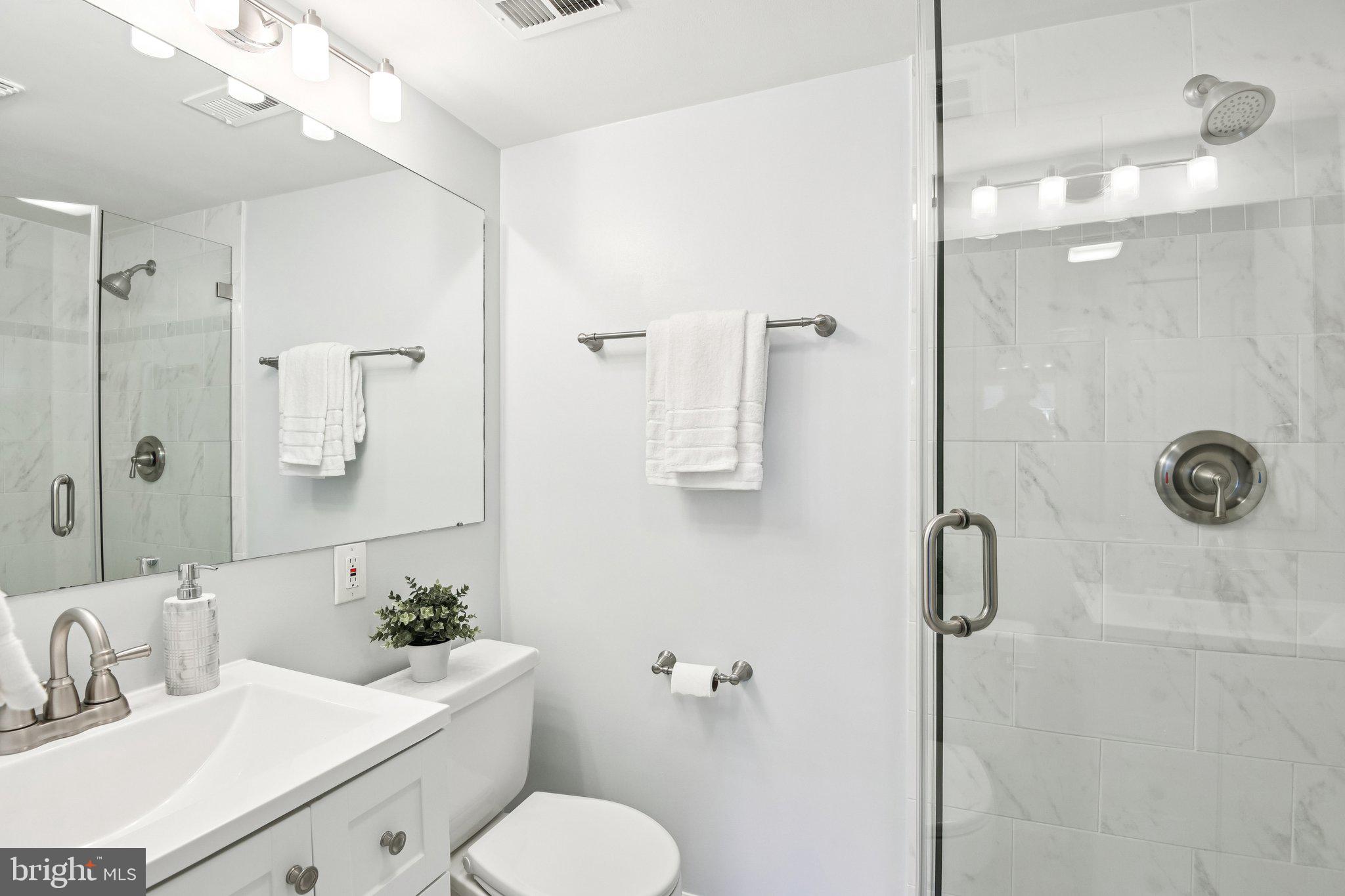 ROSSLYN MEWS - Residential