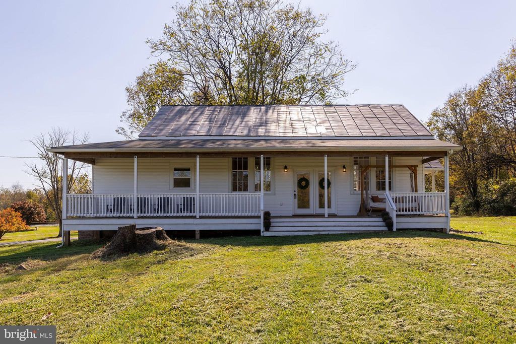 Photo of 571 Rest Church Road, CLEAR BROOK, VA 22624 (MLS # VAFV2037572)