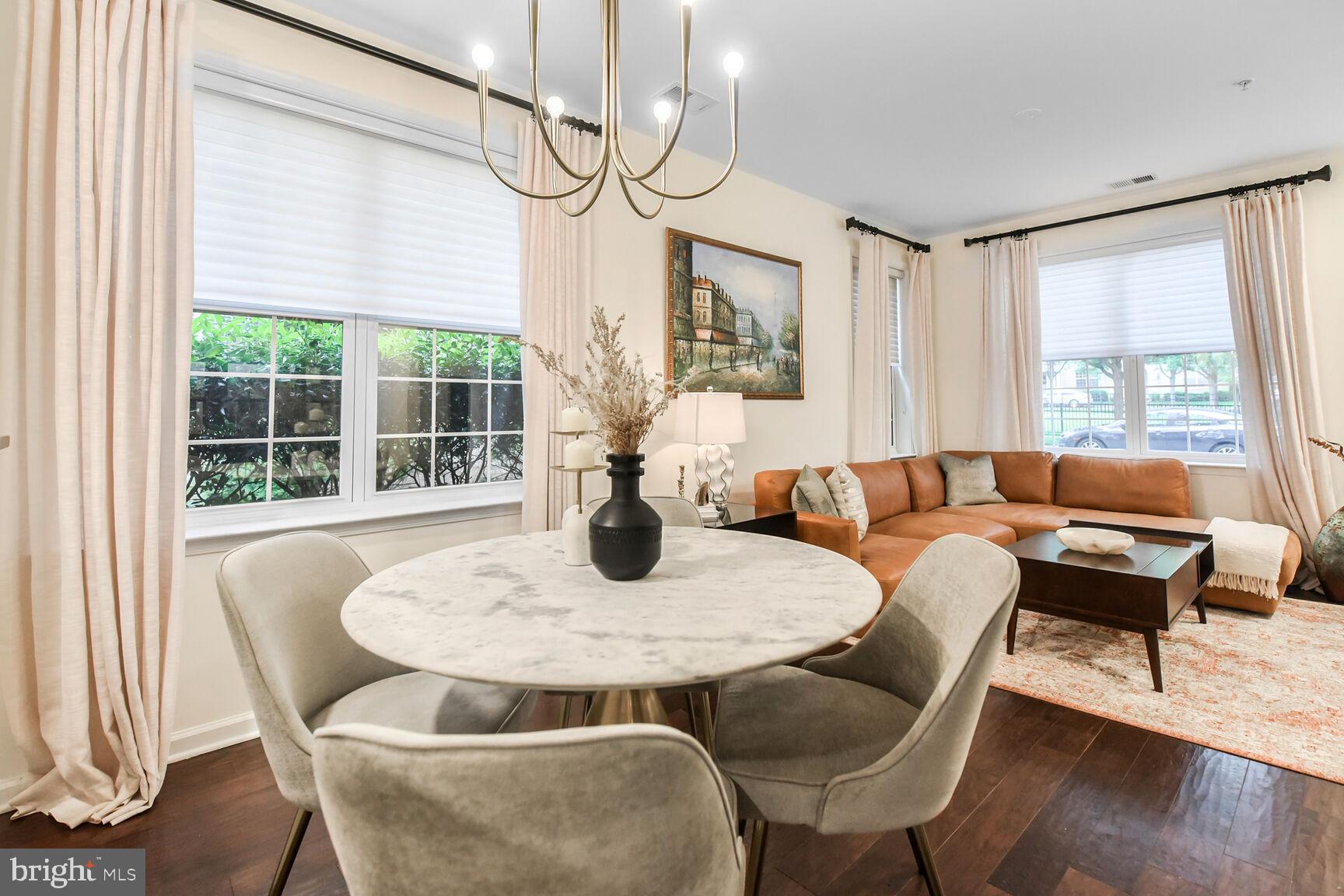 43590 HAMPSHIRE CROSSING SQUARE