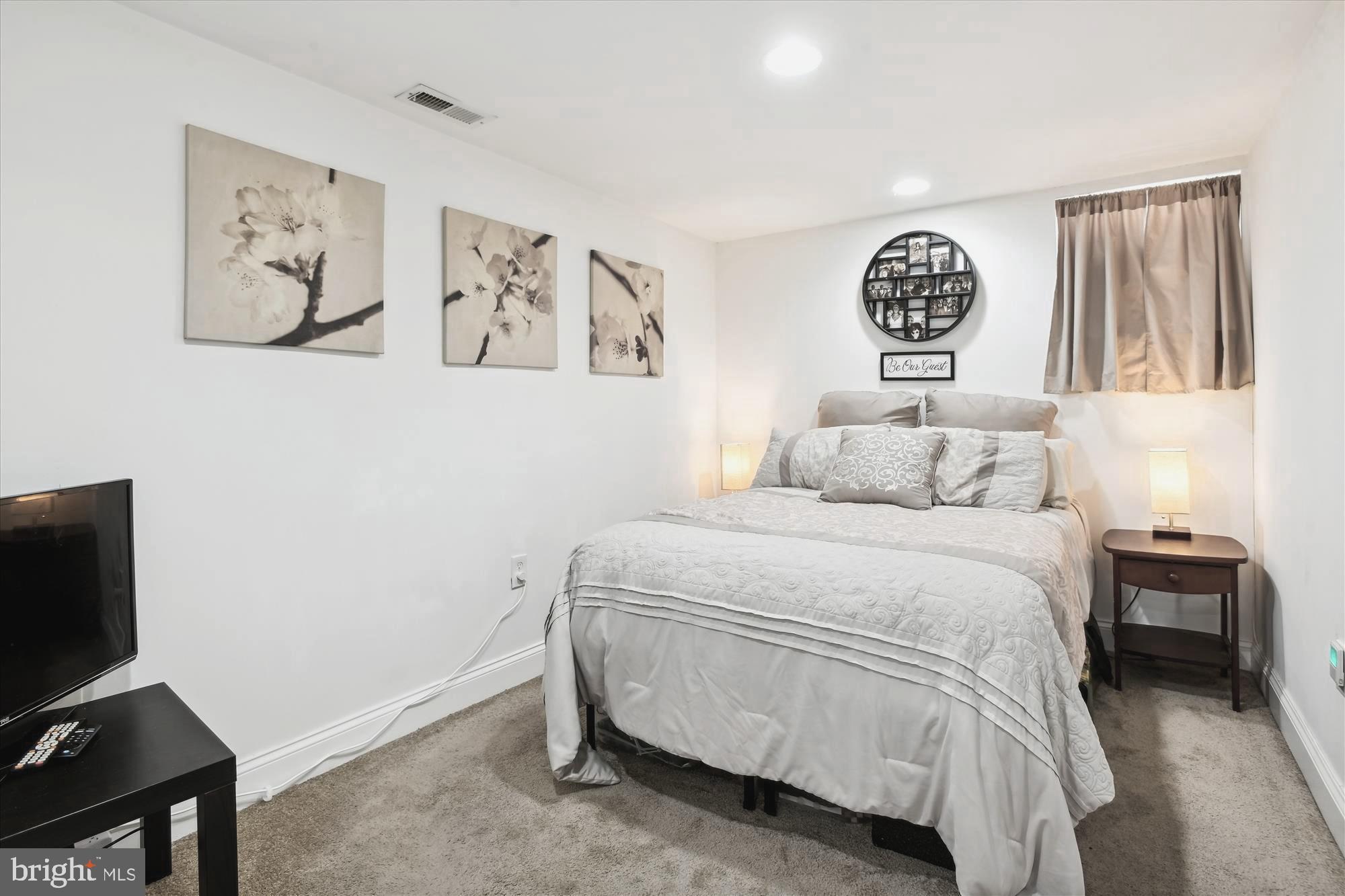 GREEKTOWN - Residential