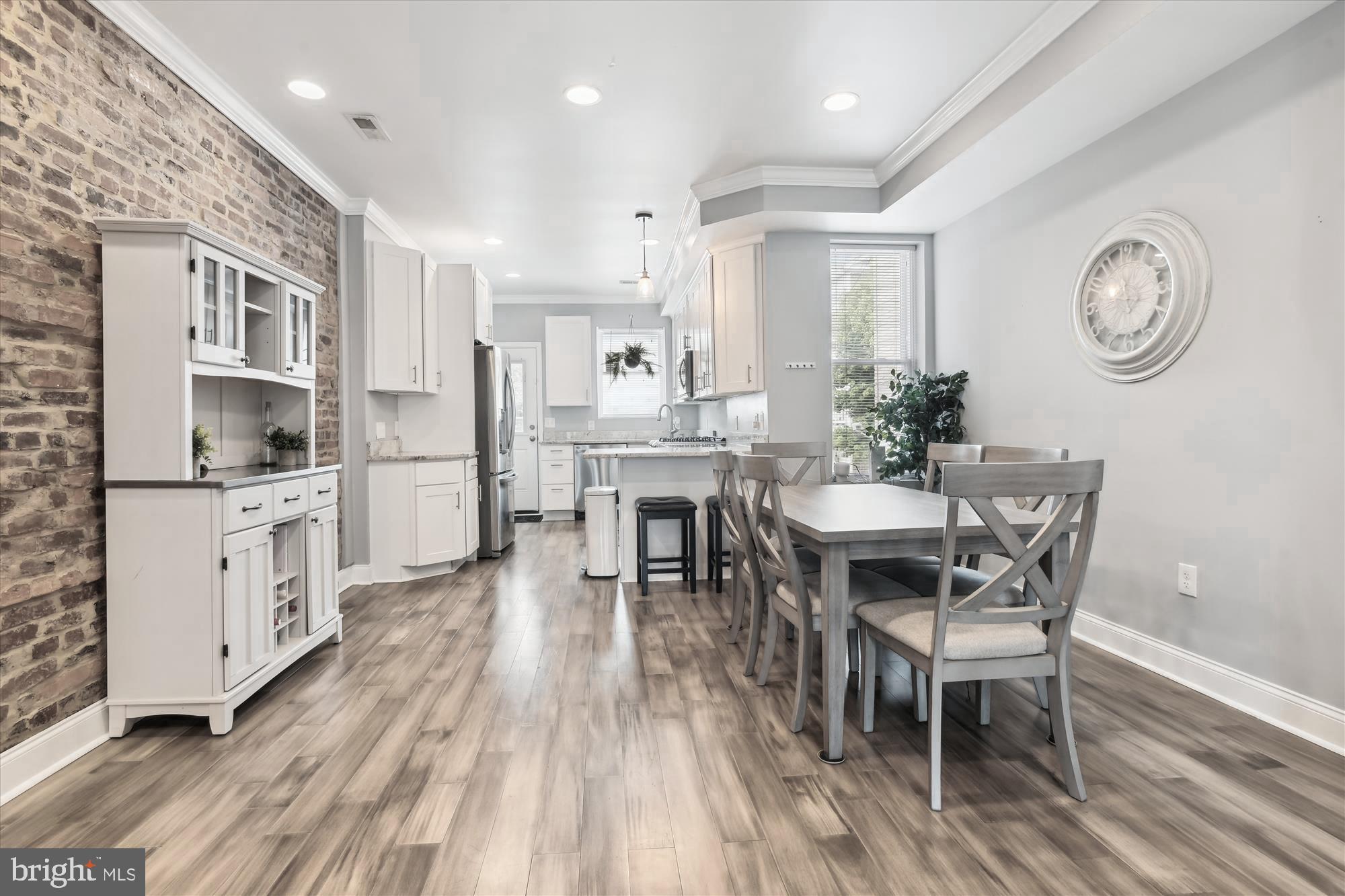 GREEKTOWN - Residential