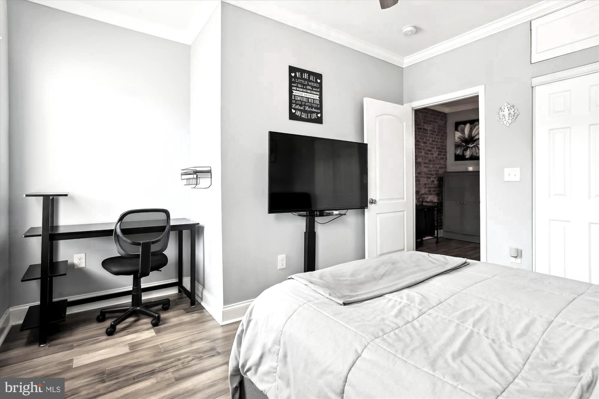 GREEKTOWN - Residential