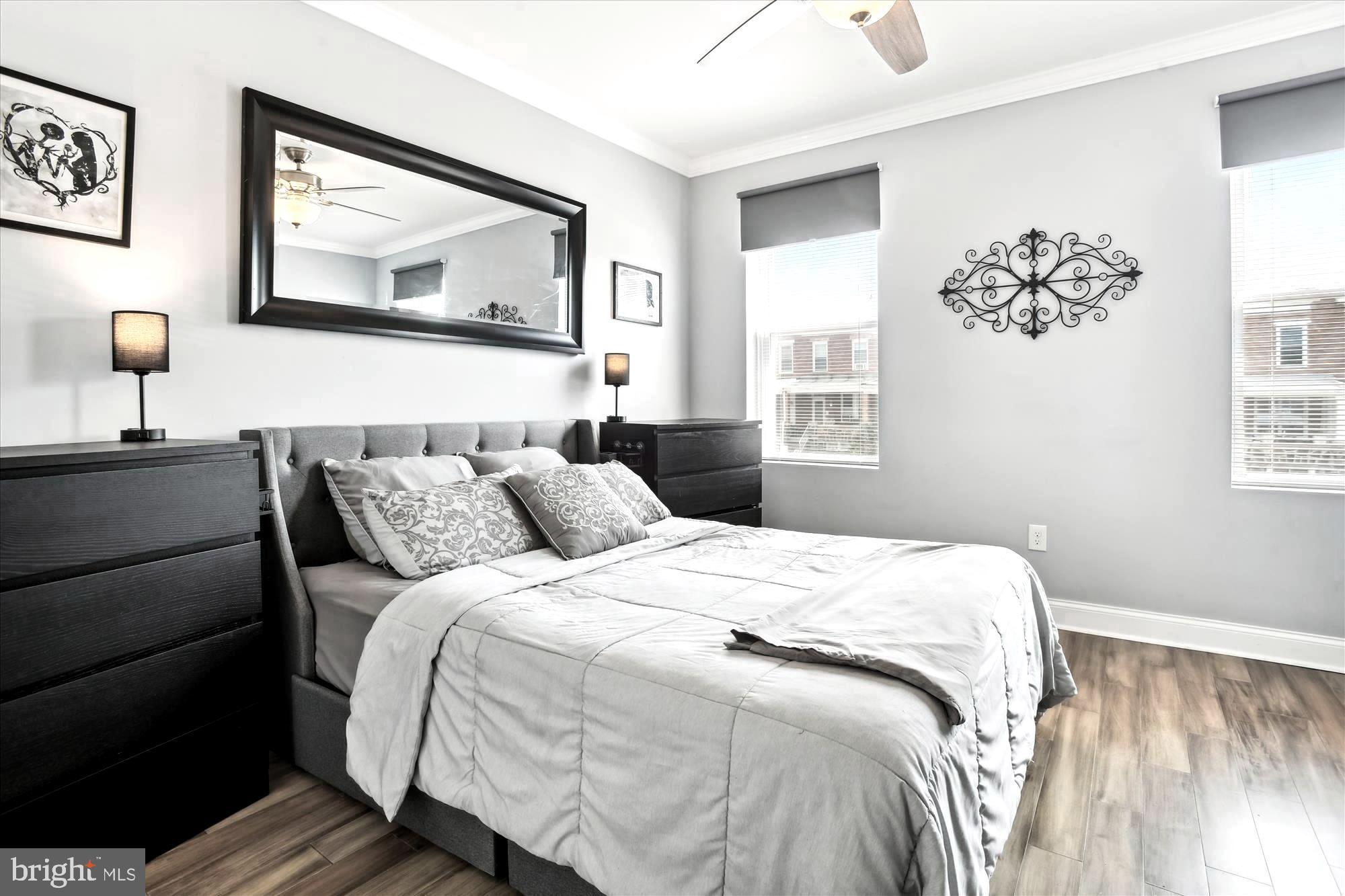 GREEKTOWN - Residential