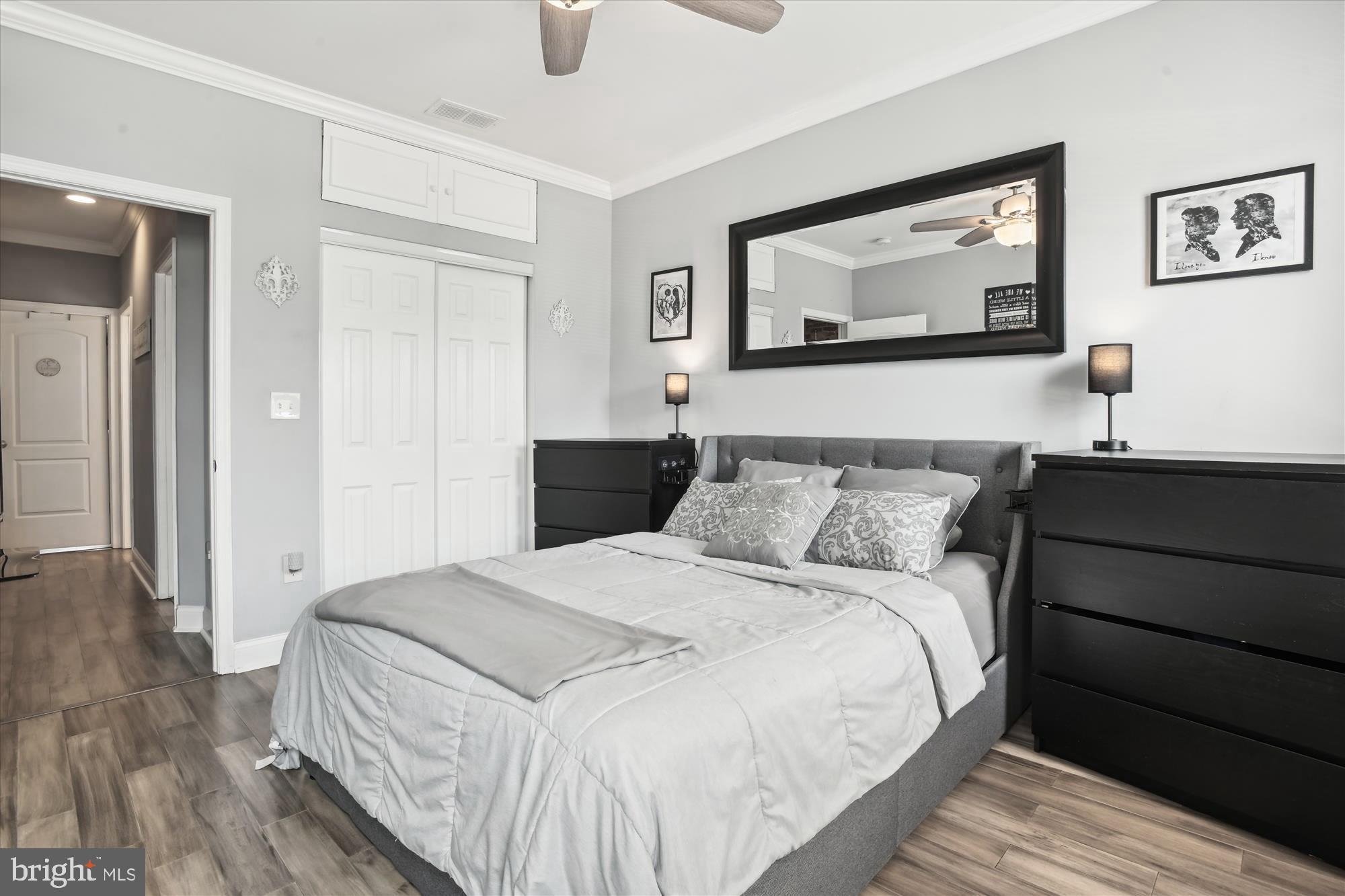 GREEKTOWN - Residential