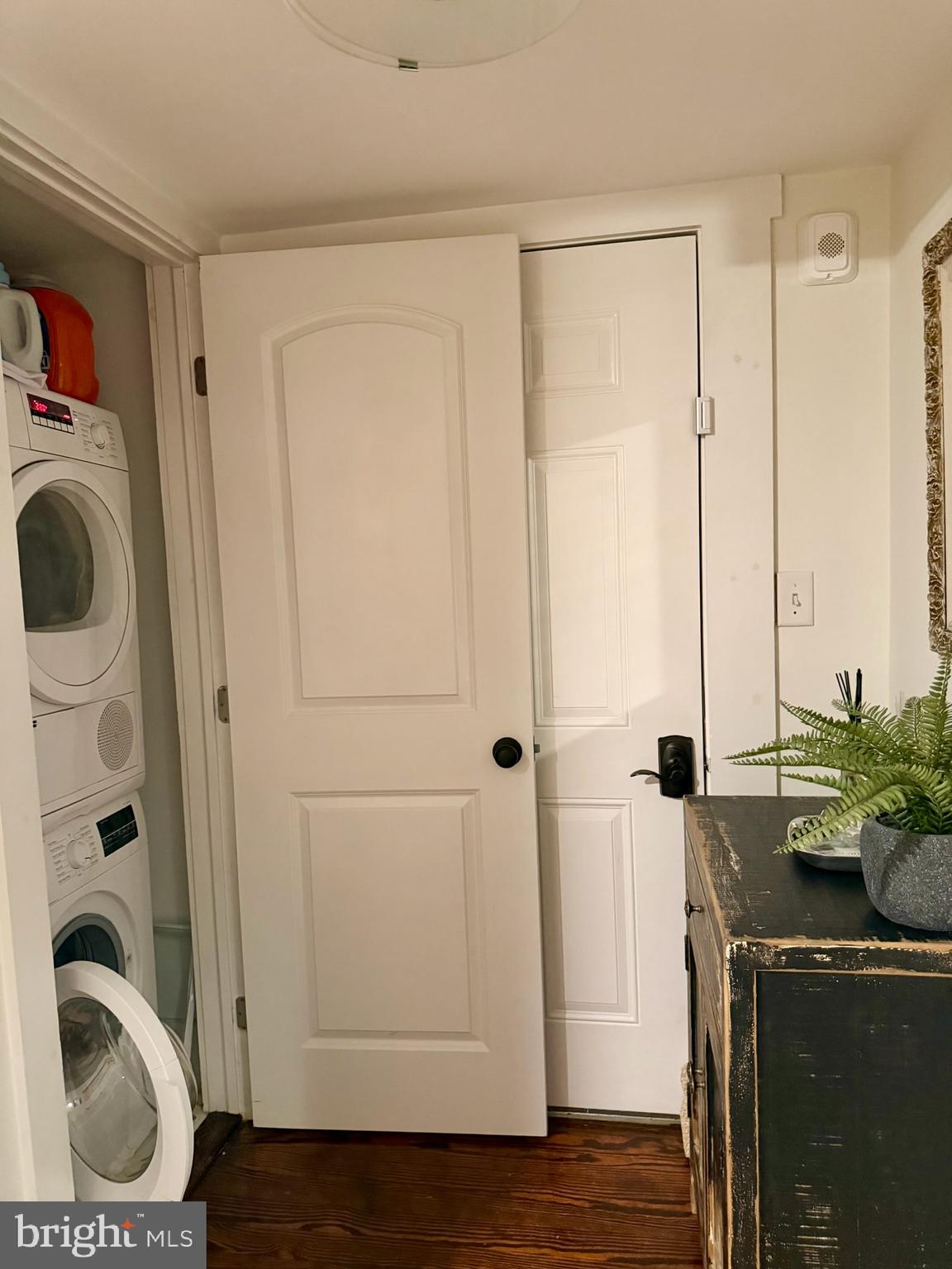 OLD CITY - Residential Lease