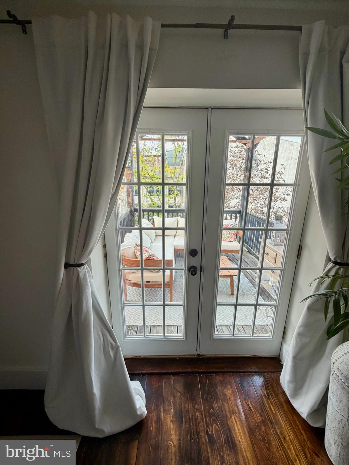 OLD CITY - Residential Lease