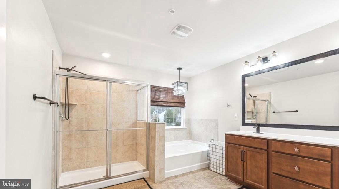 BROAD CREEK HOLLOW - Residential