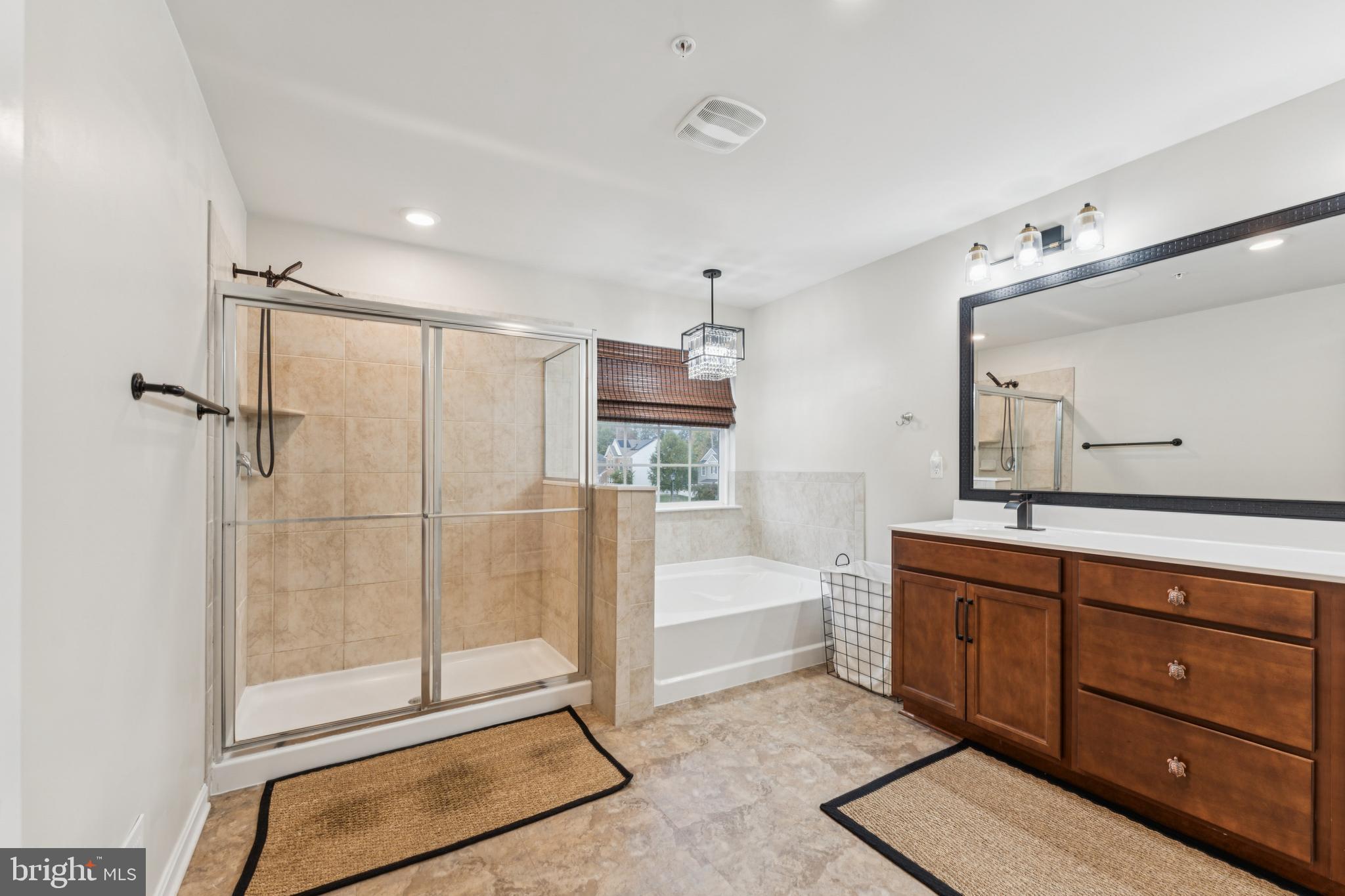 BROAD CREEK HOLLOW - Residential