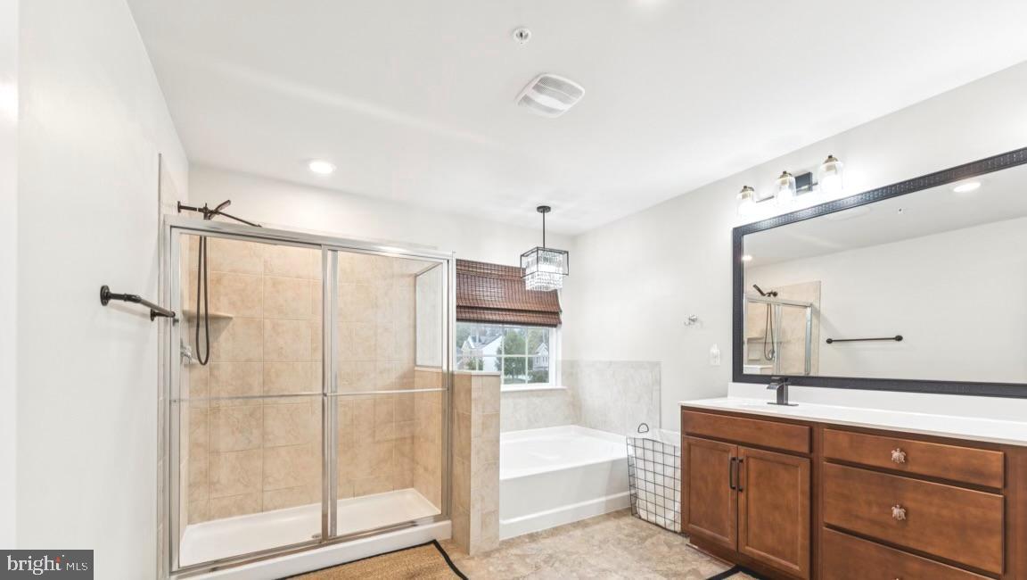 BROAD CREEK HOLLOW - Residential