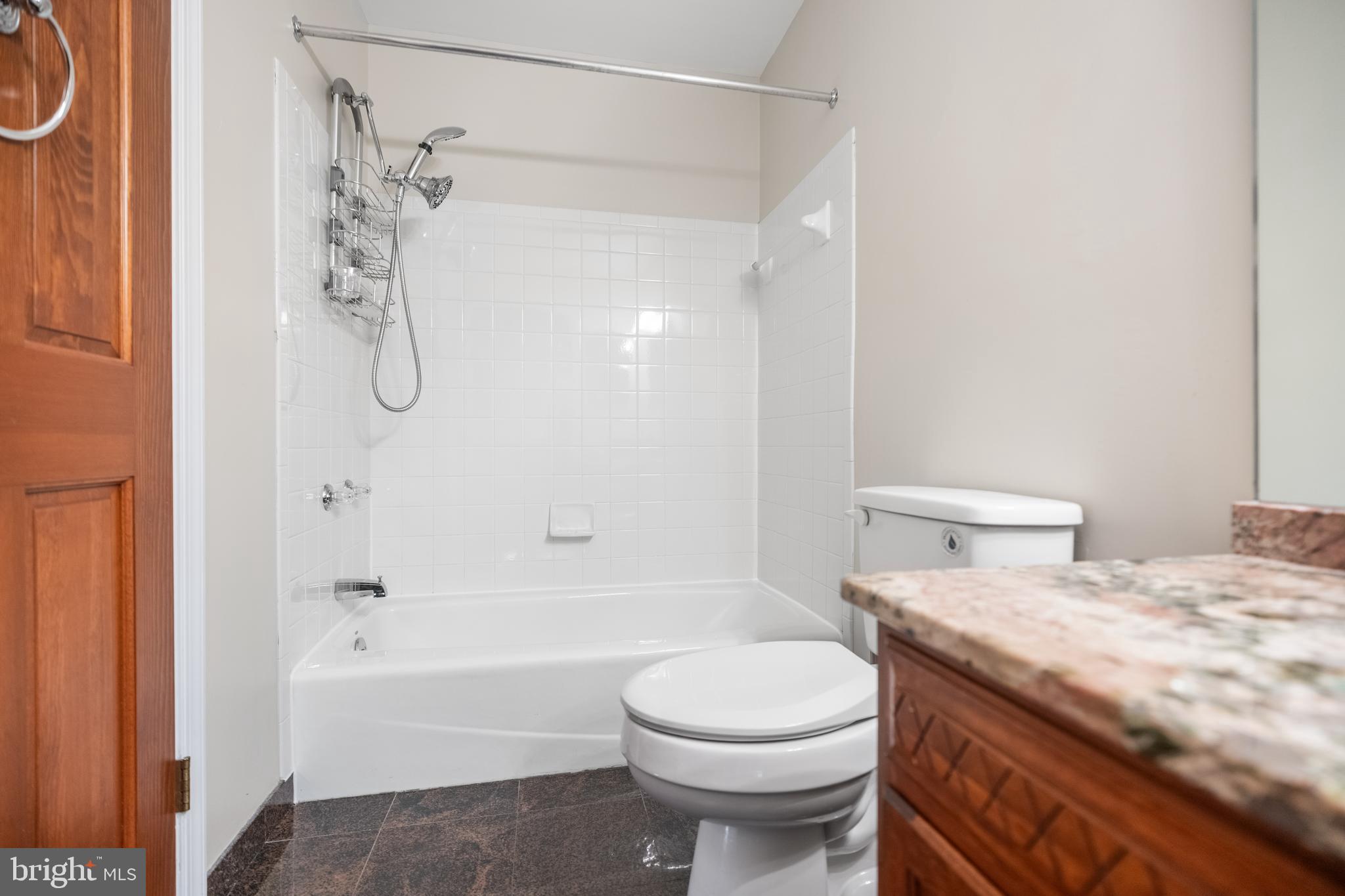 EDNOR HIGHLANDS - Residential