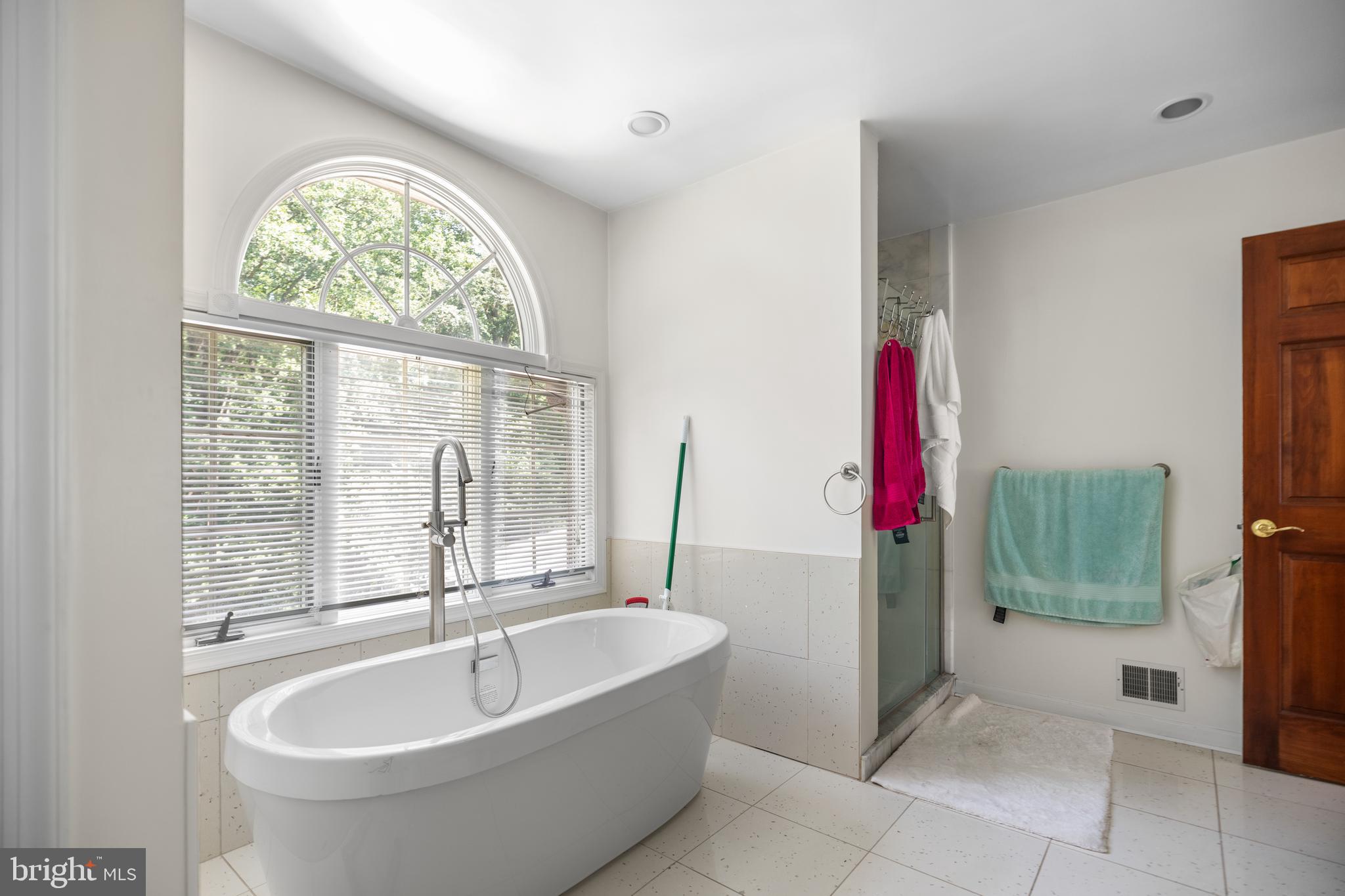 EDNOR HIGHLANDS - Residential