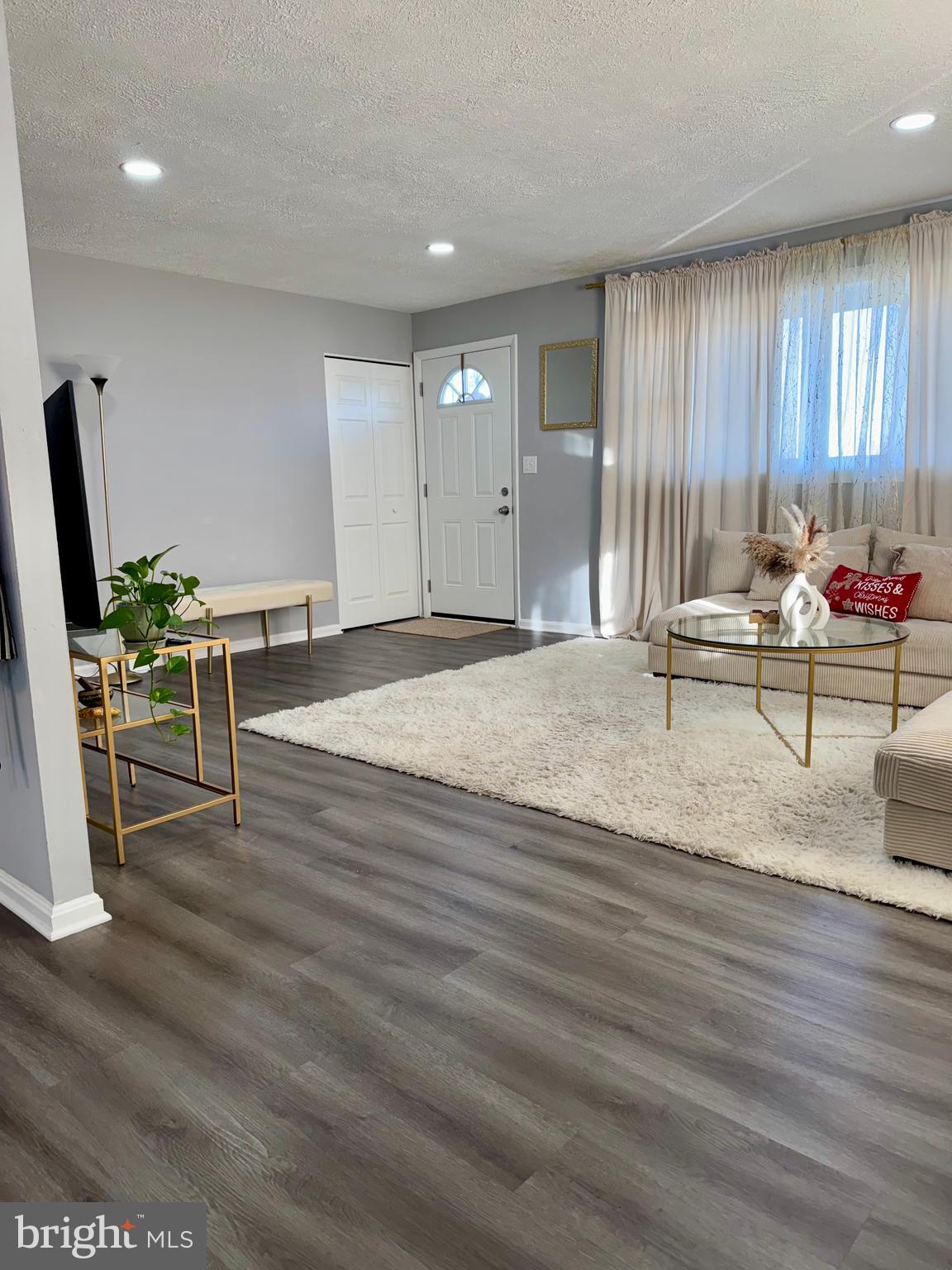 WINDSOR - Residential