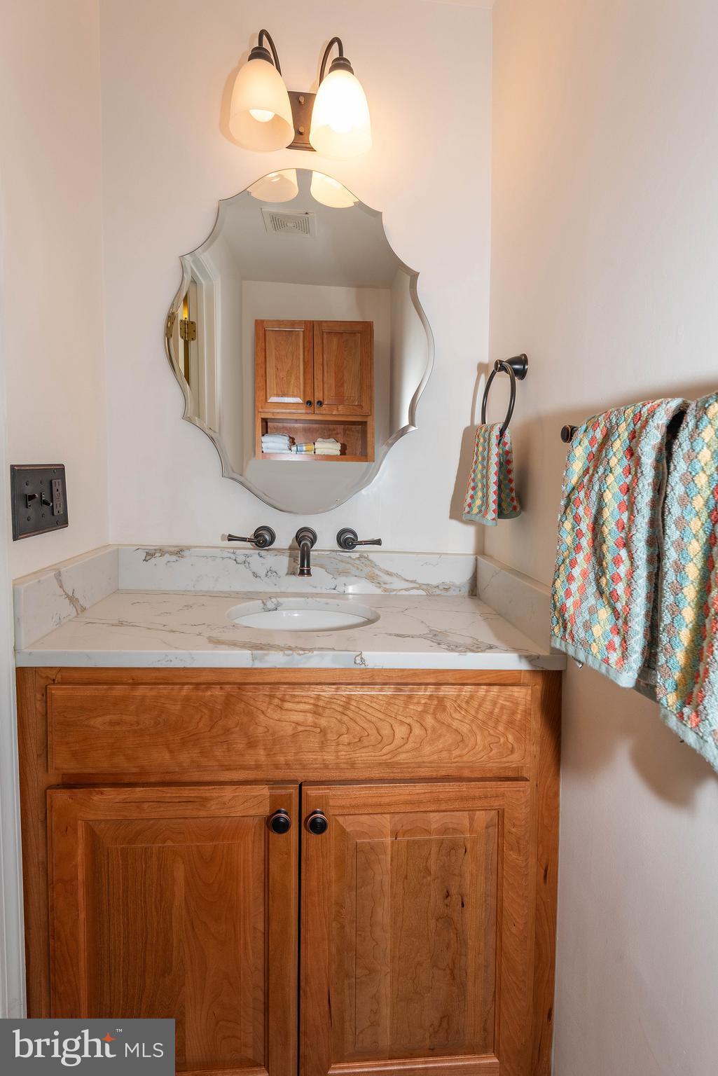 SCARLET OAKS - Residential