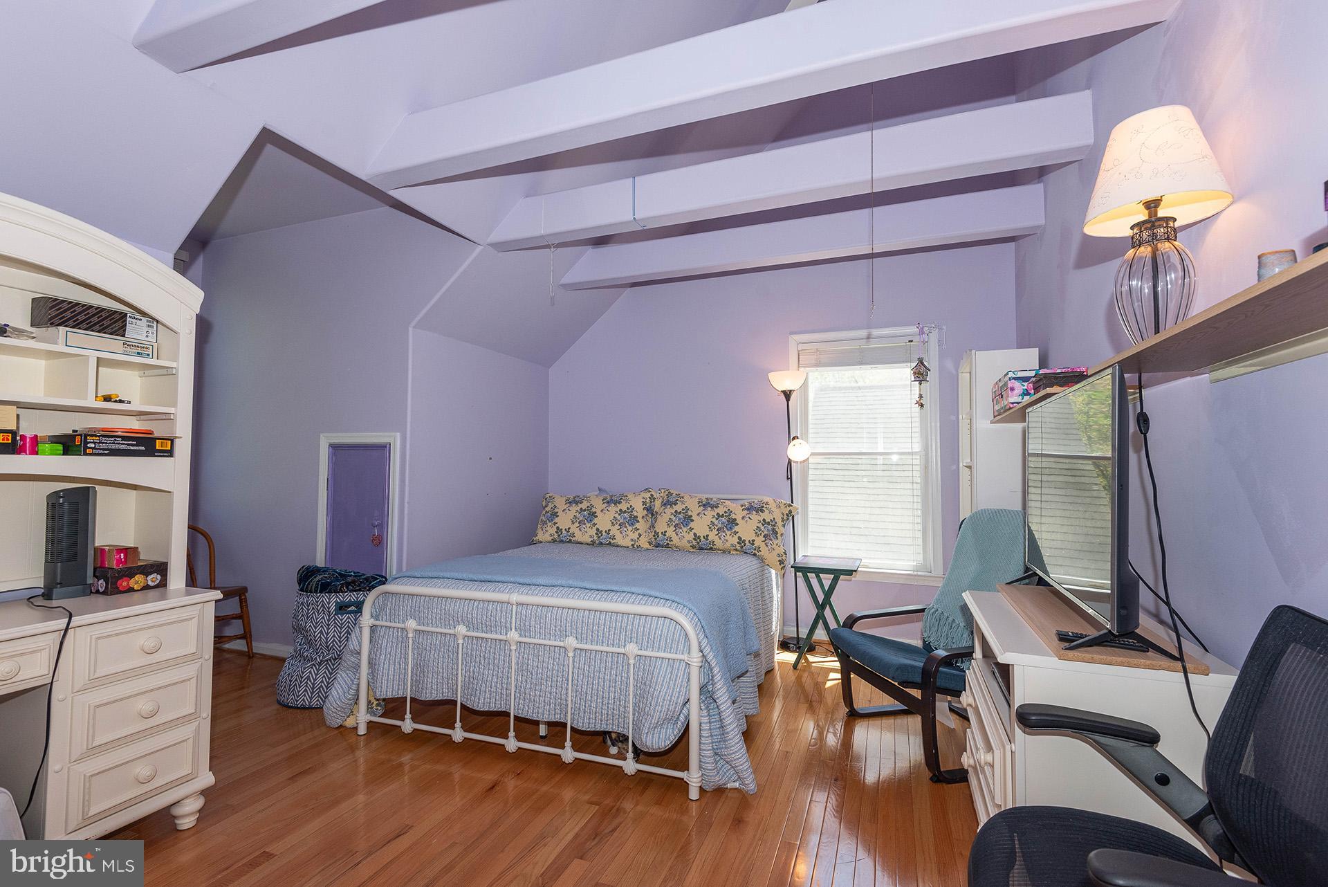 SCARLET OAKS - Residential