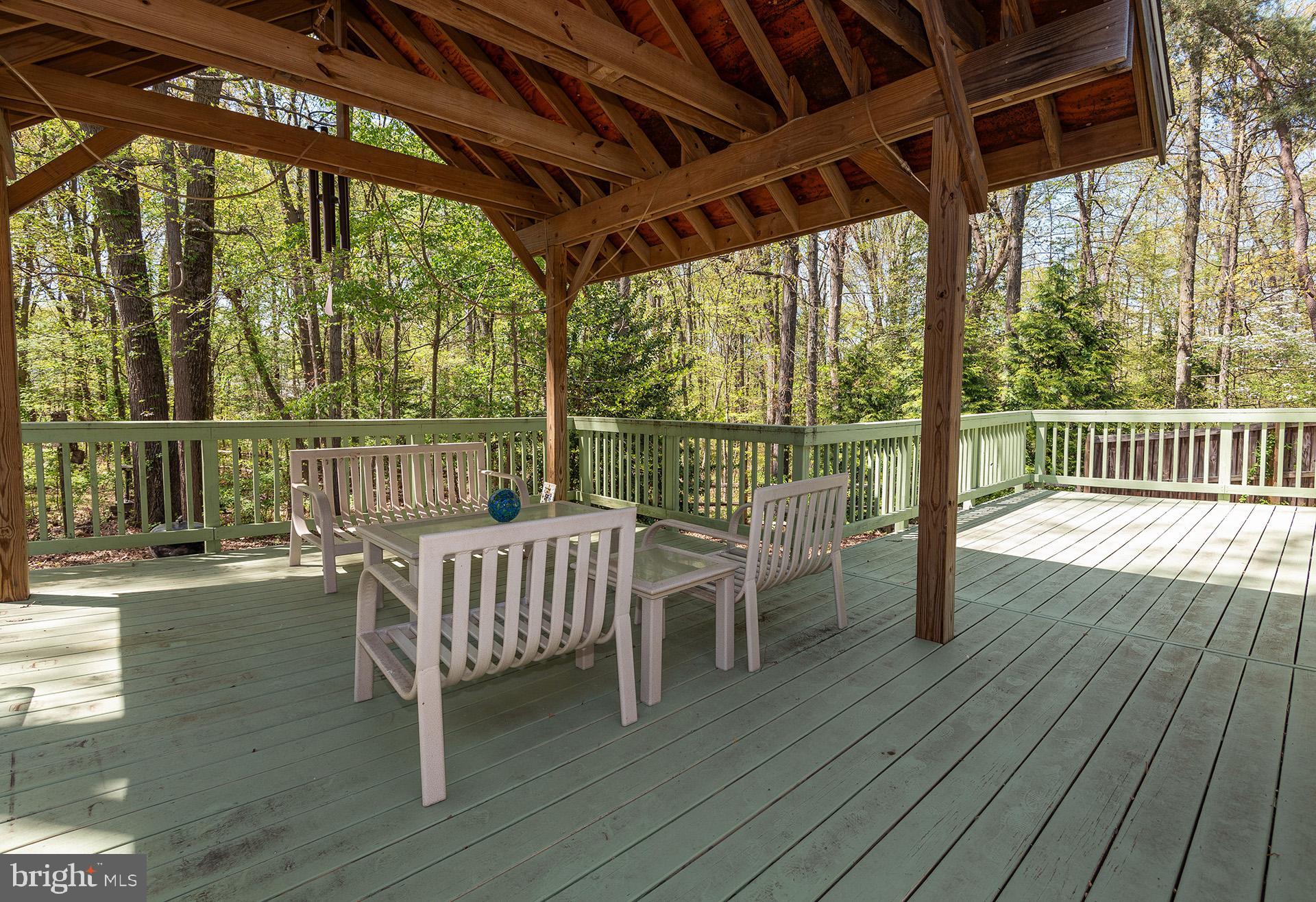 SCARLET OAKS - Residential