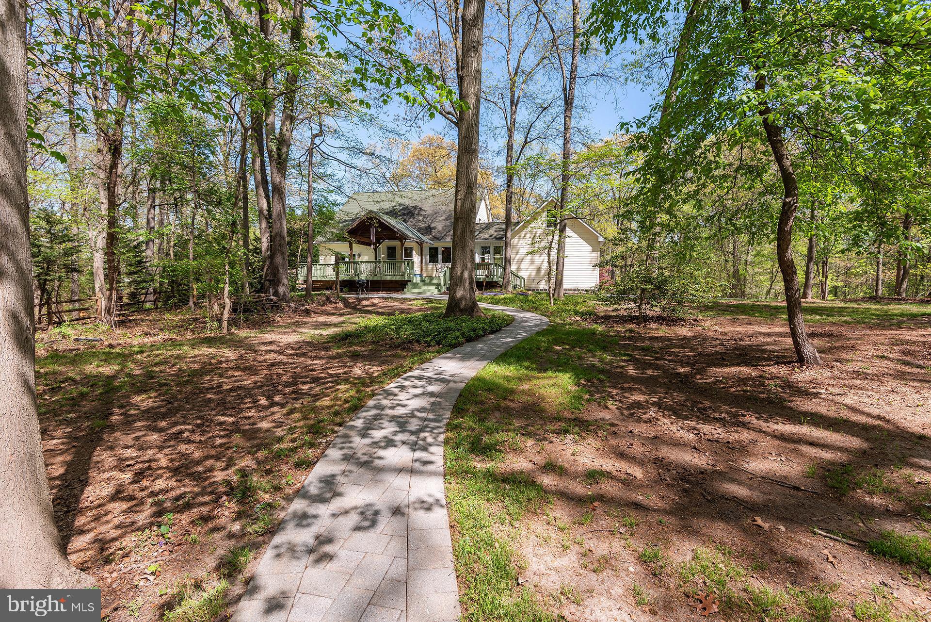 SCARLET OAKS - Residential