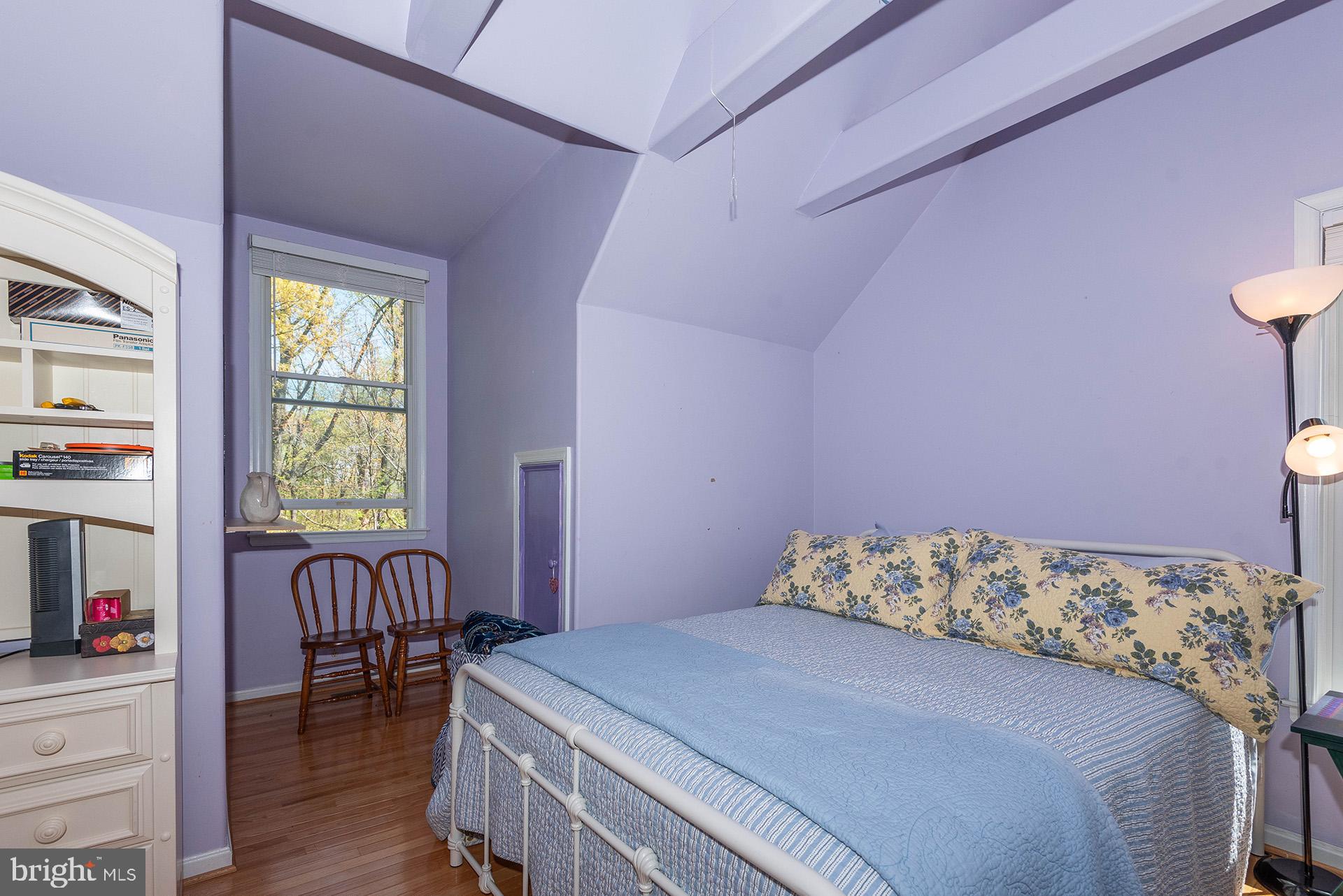 SCARLET OAKS - Residential