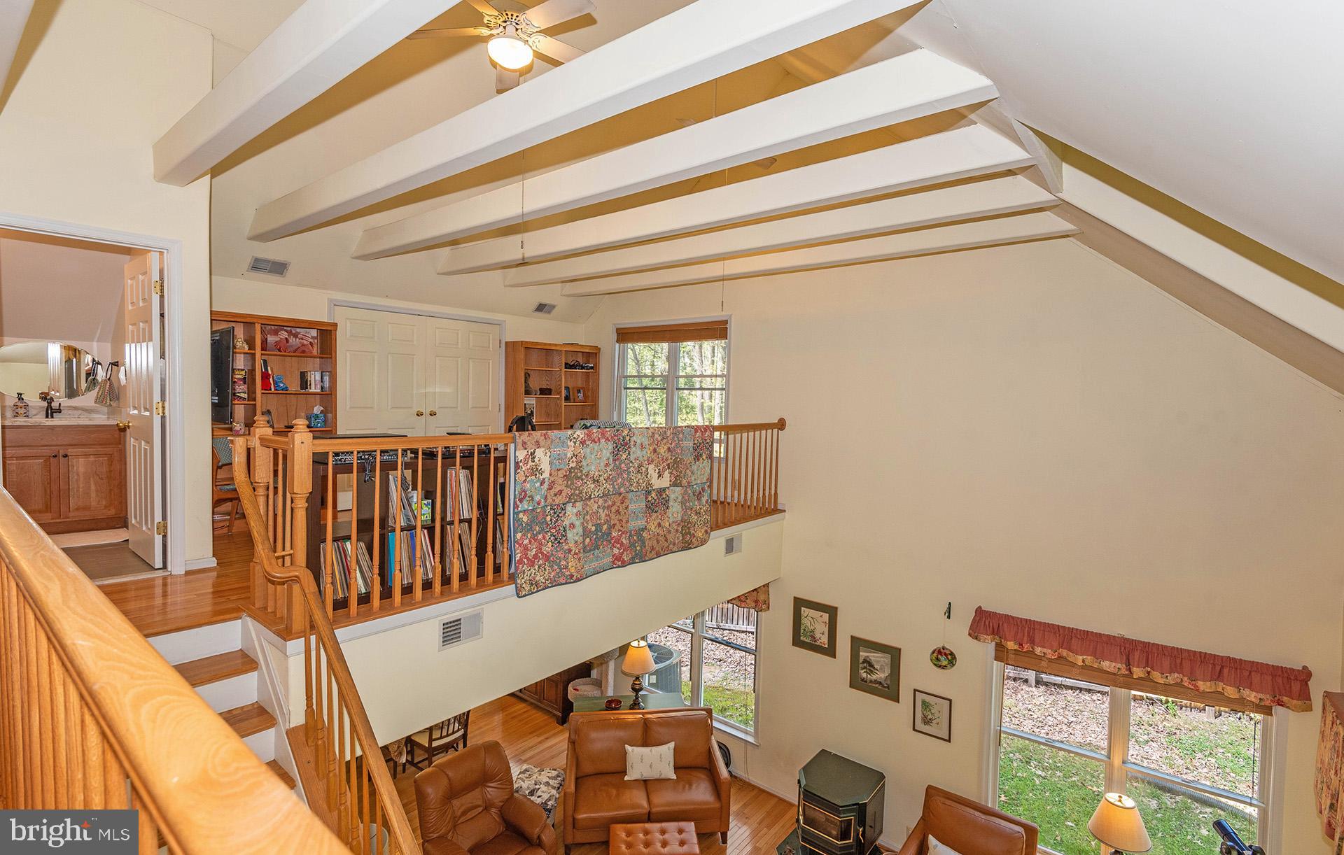 SCARLET OAKS - Residential