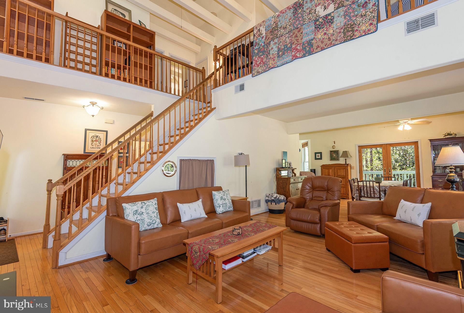 SCARLET OAKS - Residential