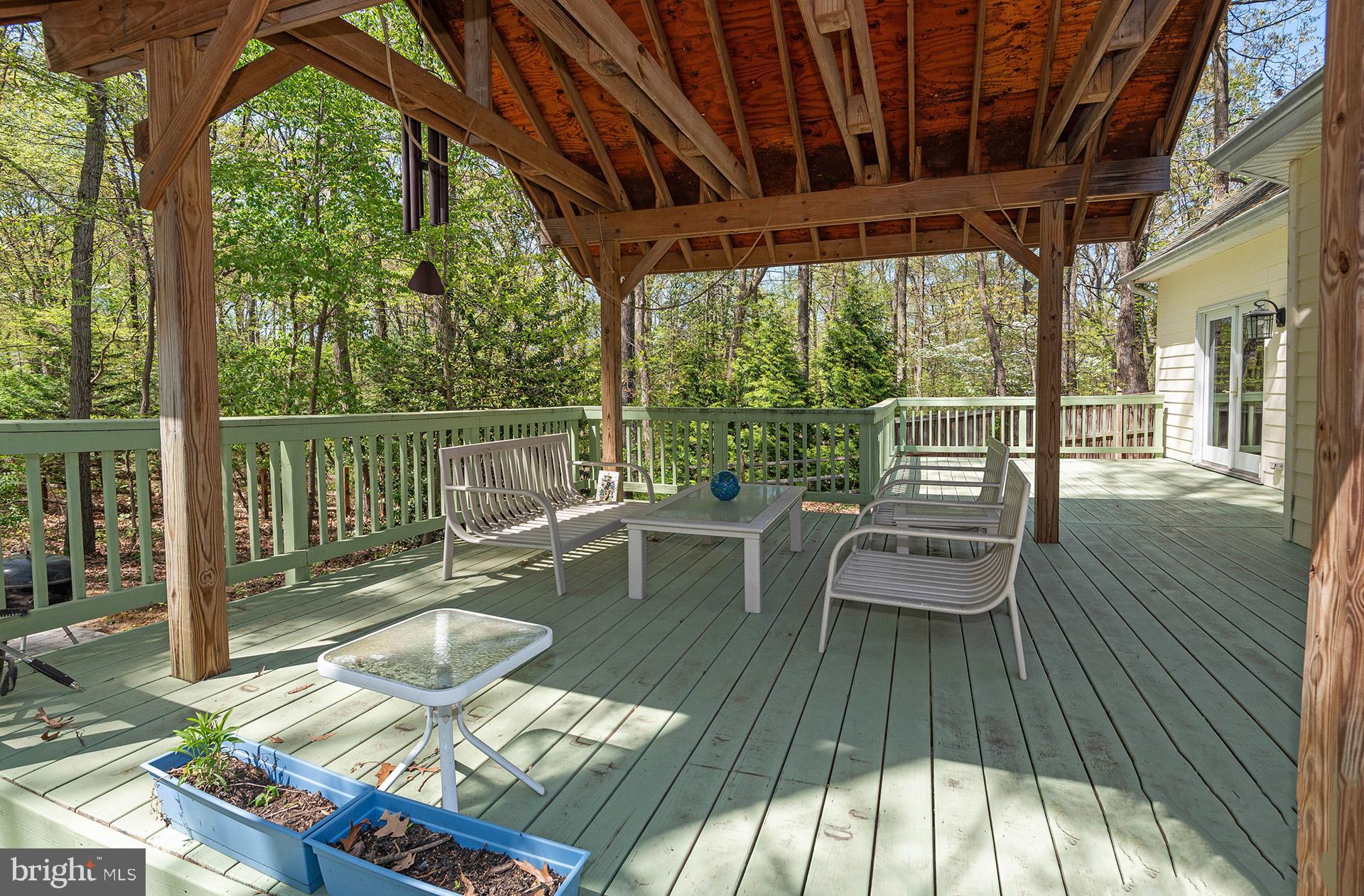 SCARLET OAKS - Residential