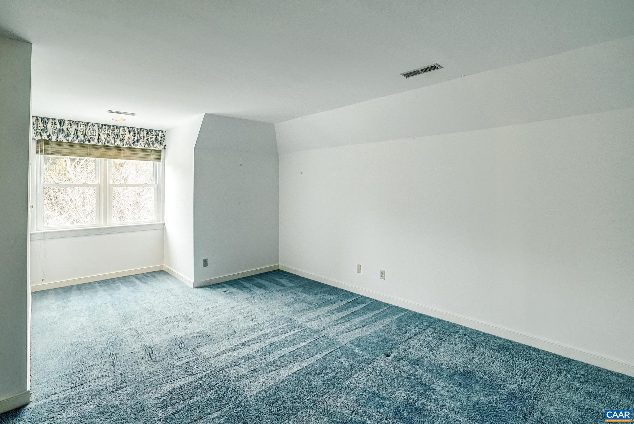 SHADWELL MOUNTAIN - Residential