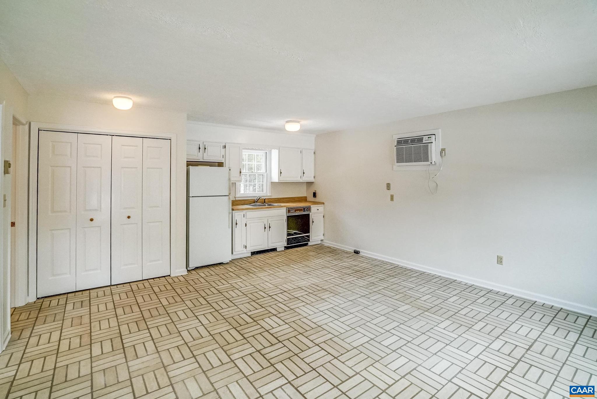 SHADWELL MOUNTAIN - Residential