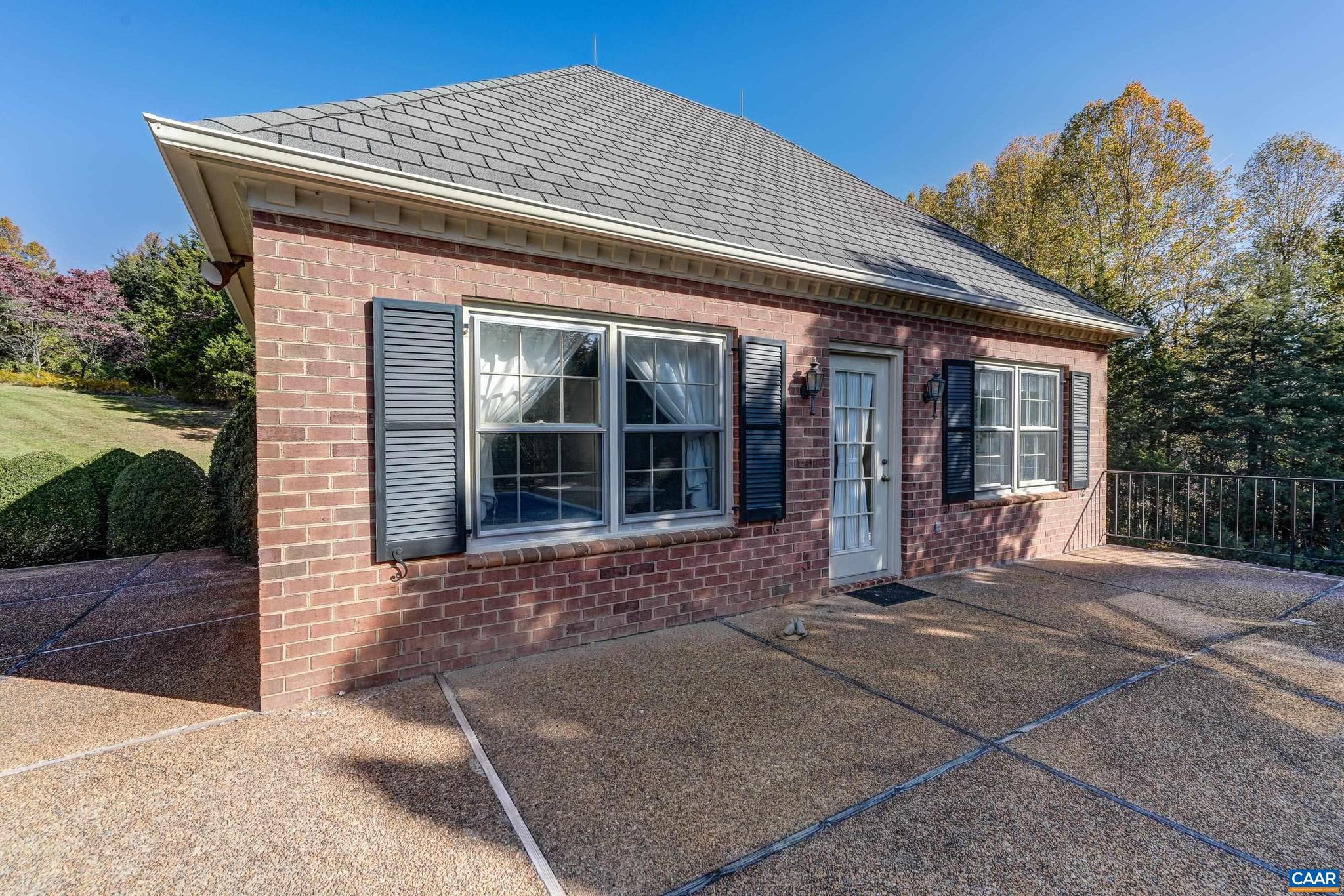 SHADWELL MOUNTAIN - Residential